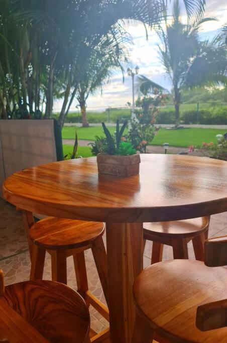 Front Beach apartment