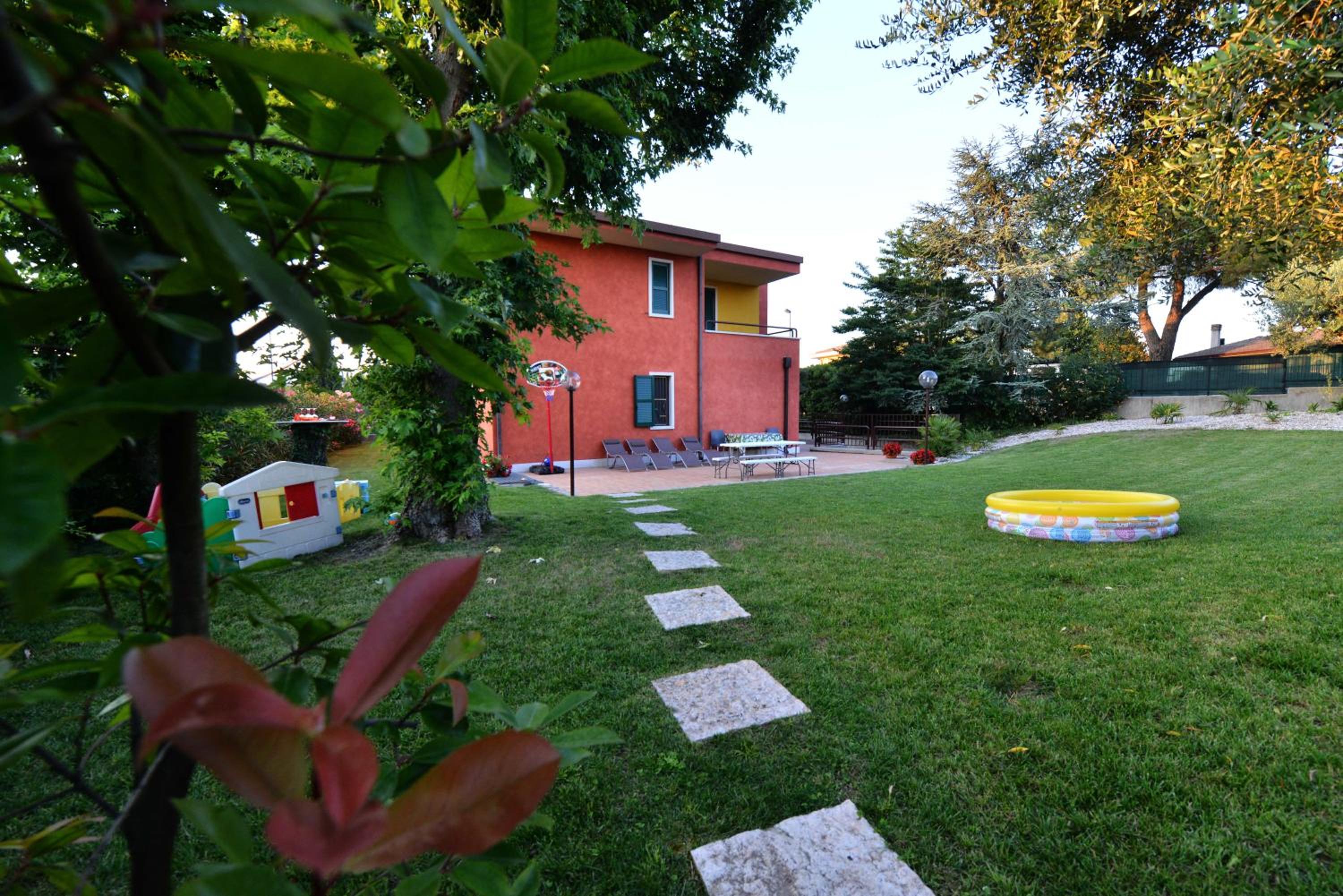 Photo 47