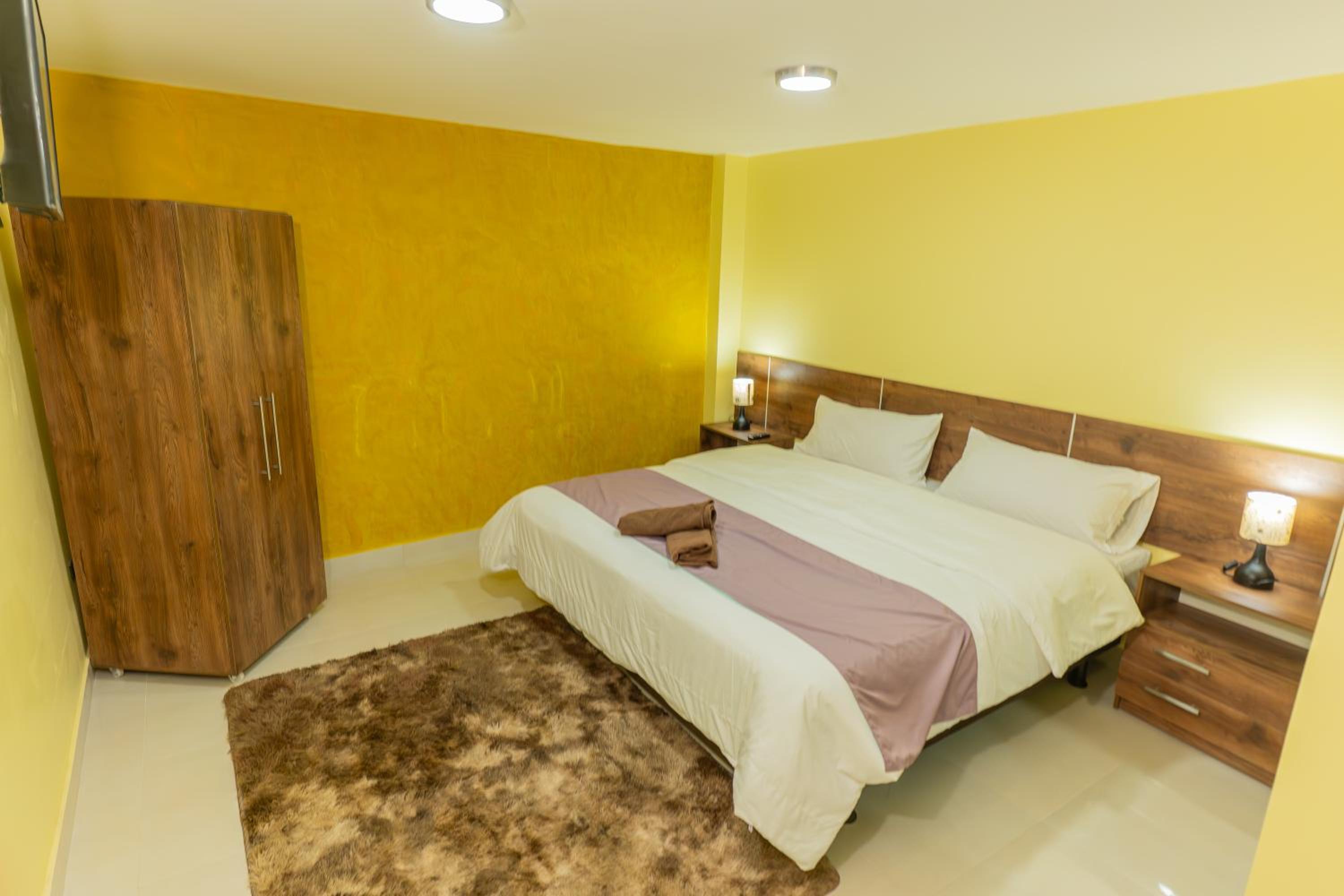 APARTAMENTOS MONACO