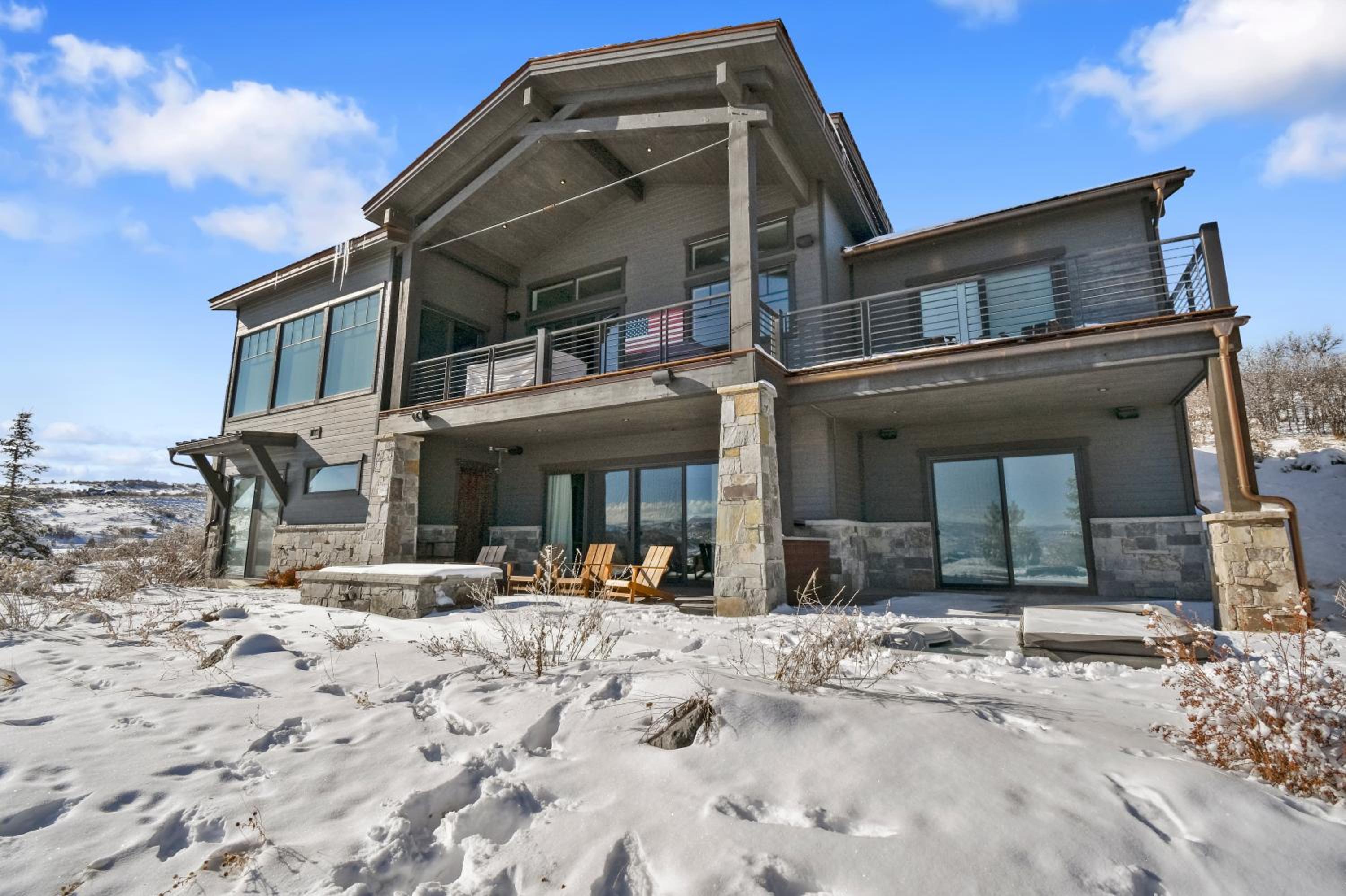 Exquisite Mountain Retreat in Tuhaye, Private Hot Tub, Mountain views