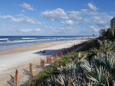 Come Drift Away in this gorgeous coastal themed 2 bed with den and 2 baths condo. OW20-303 view 4