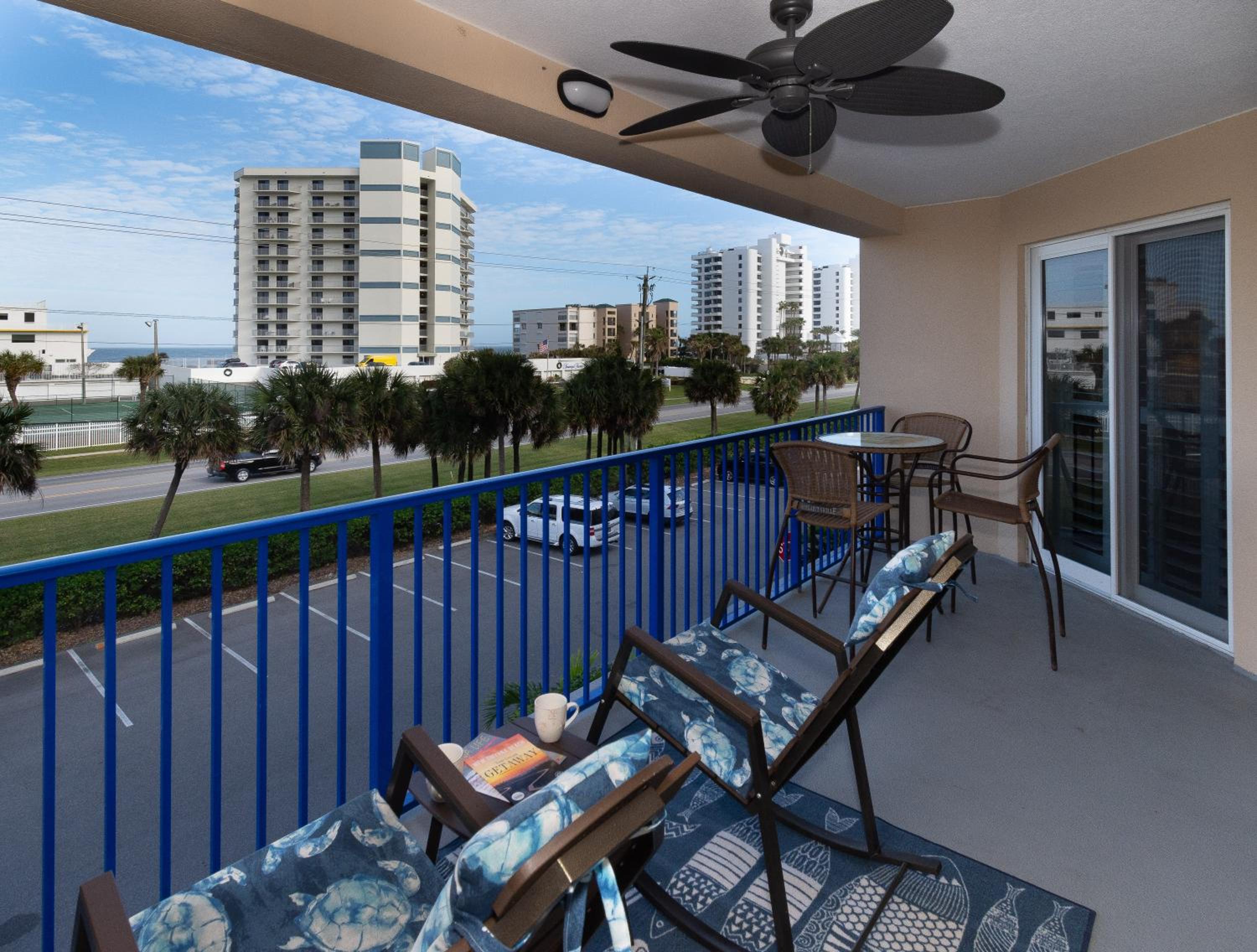 Come Drift Away in this gorgeous coastal themed 2 bed with den and 2 baths condo. OW20-303 view 2