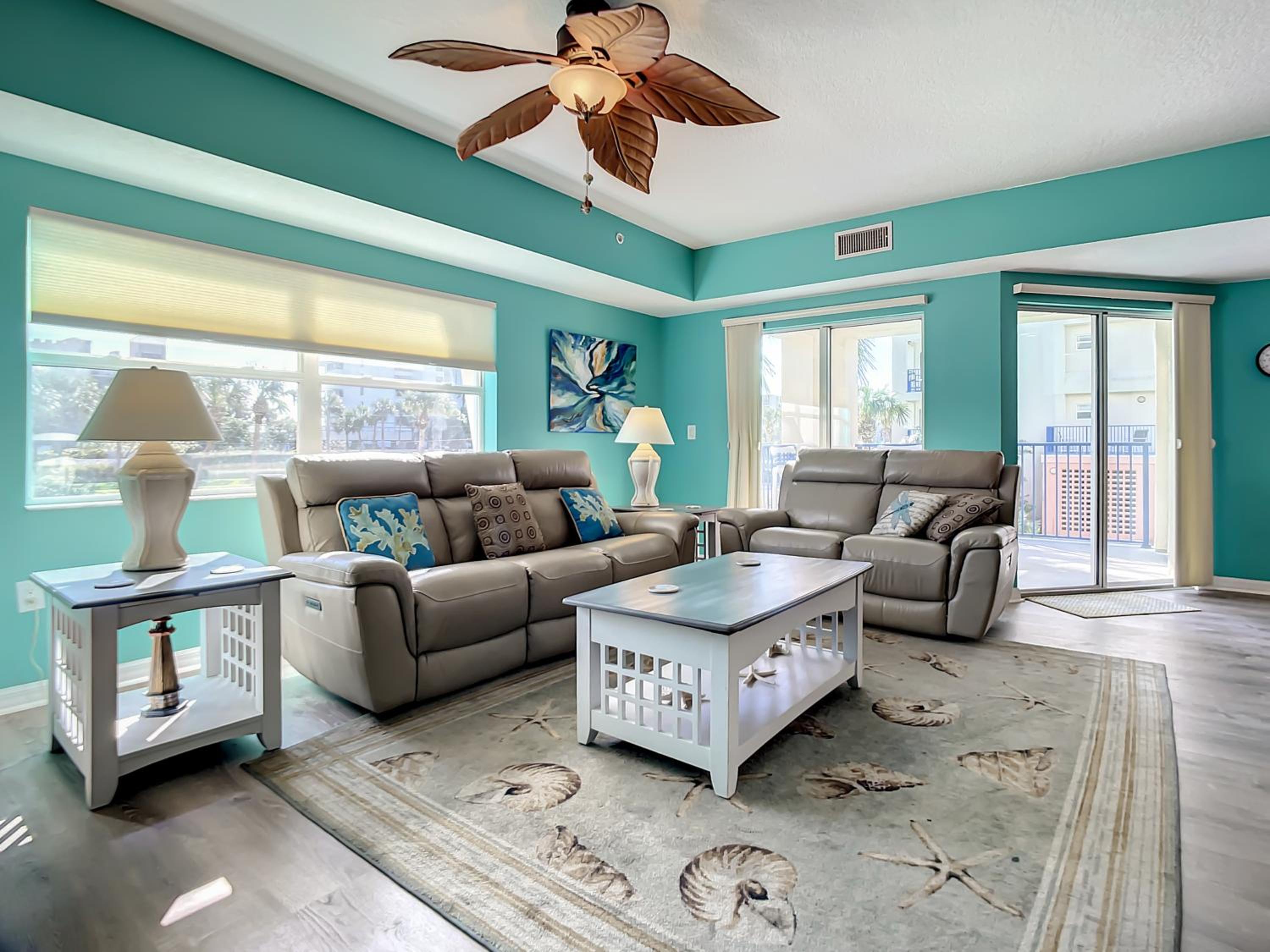 Gorgeous Oceanwalk Condo on the corner with superb views of the ocean. OW1-201