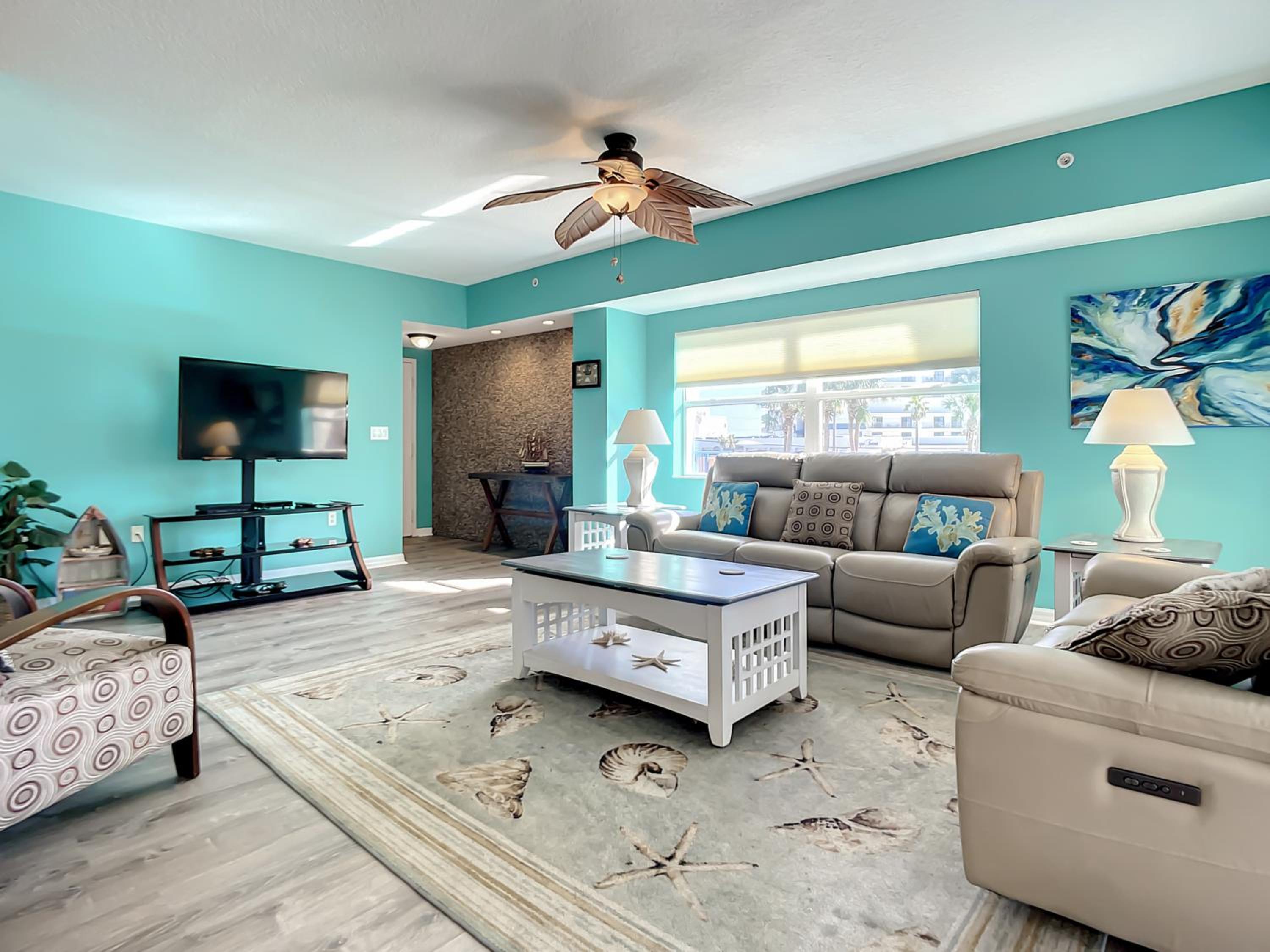 Gorgeous Oceanwalk Condo on the corner with superb views of the ocean. OW1-201