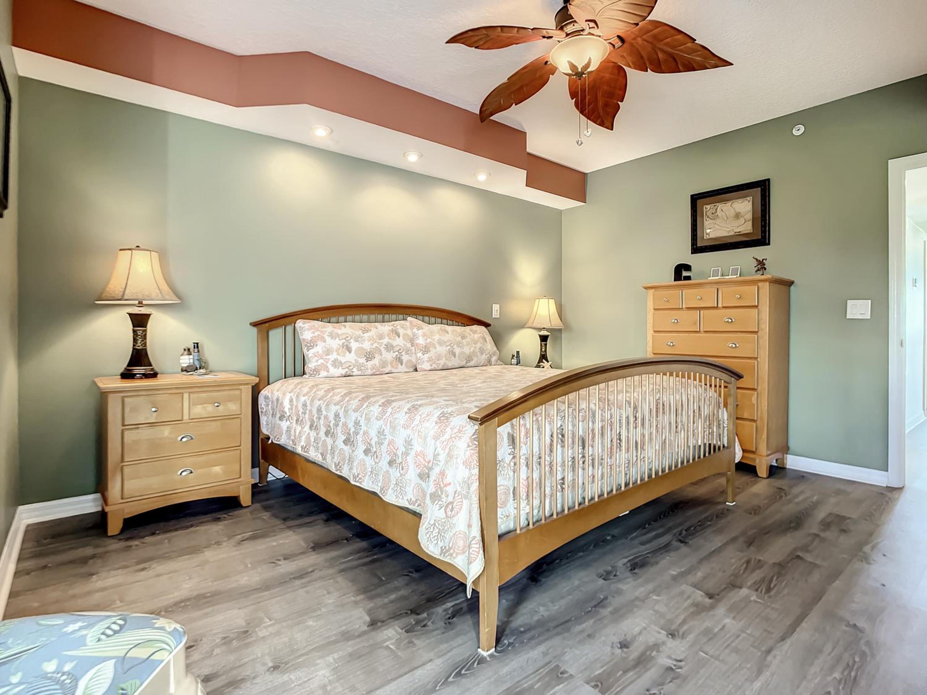 Gorgeous Oceanwalk Condo on the corner with superb views of the ocean. OW1-201