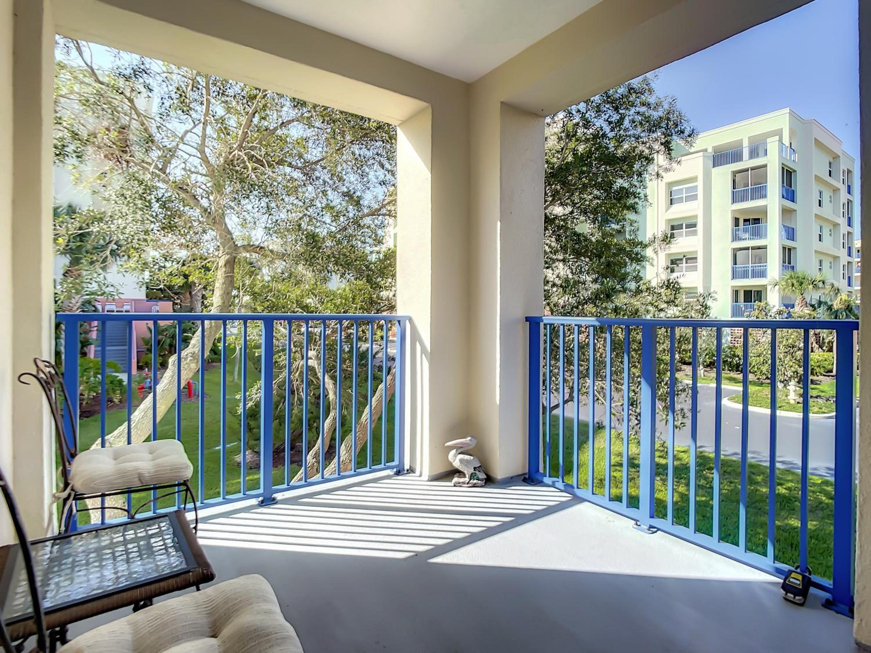 Gorgeous Oceanwalk Condo on the corner with superb views of the ocean. OW1-201
