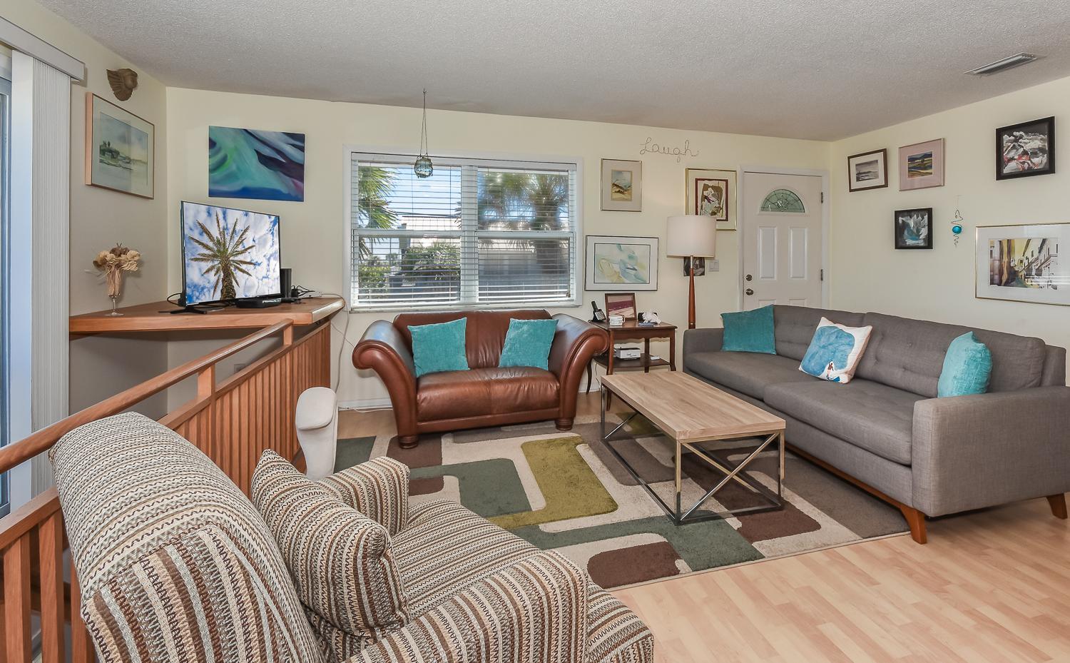 The Artist Beach House- Beachfront - 6298S view 5