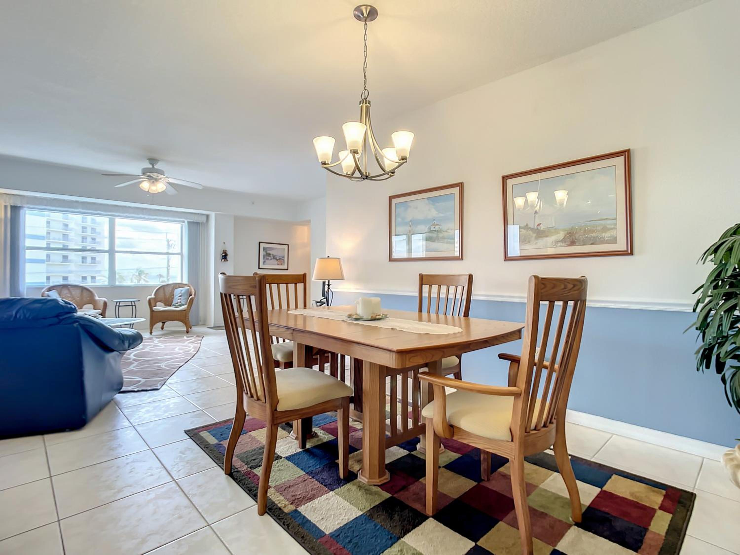 Beautiful 3 bedroom 2 bath condo with Breath taking views of the ocean. OW1-407 view 3