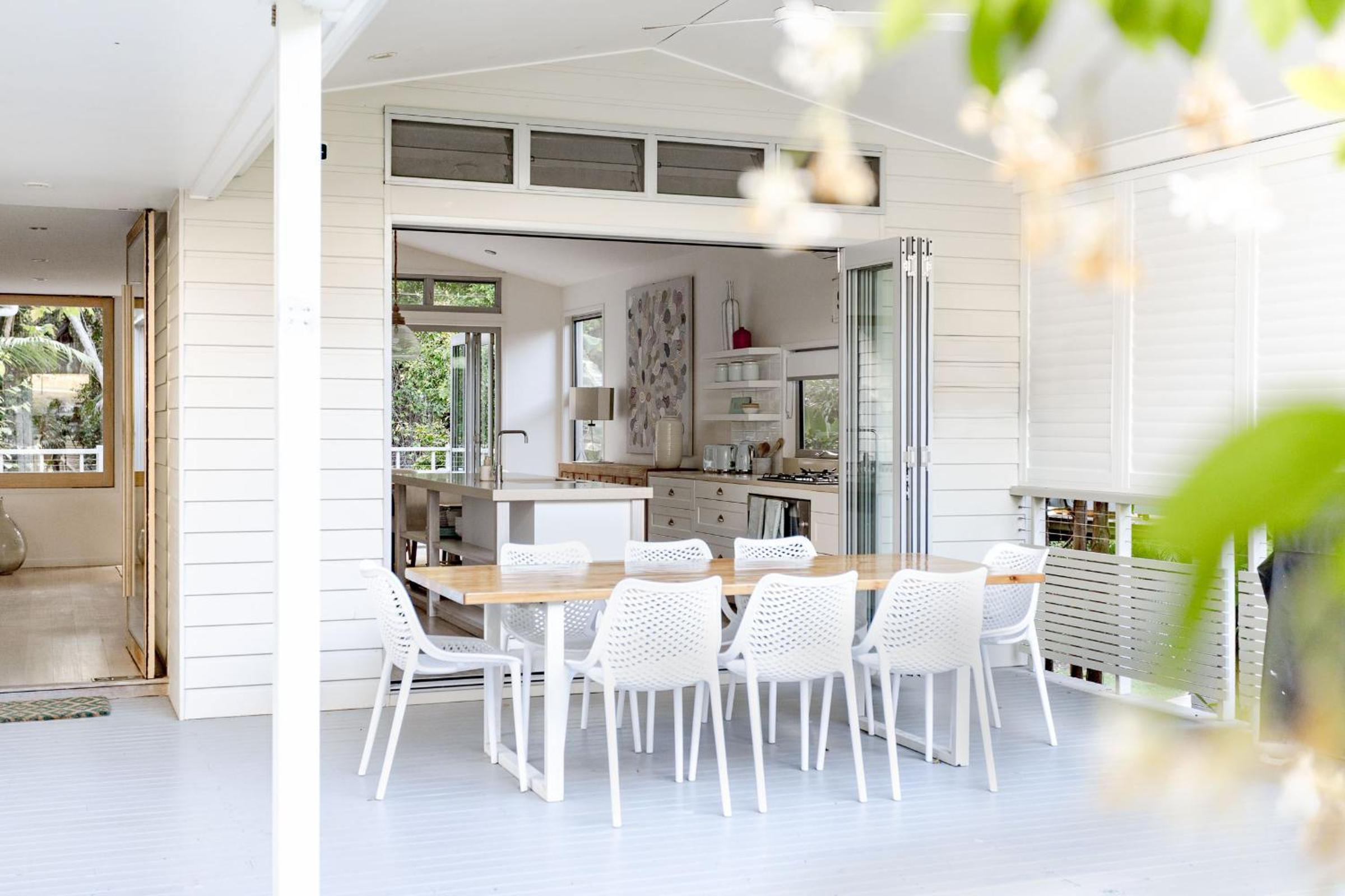 Indigo Blue - 600m to beach, pet by approval