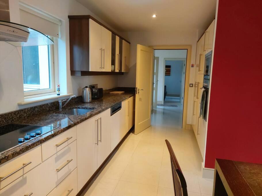 Beautiful Holiday Cottage near Kenmare view 3