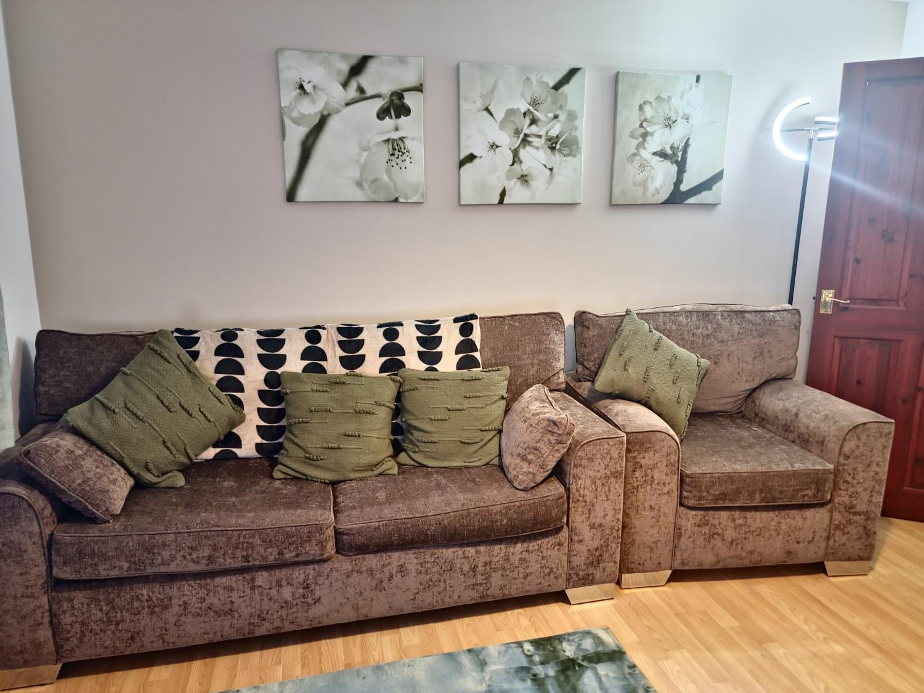 Cosy 2 double bed property in Milton view 4