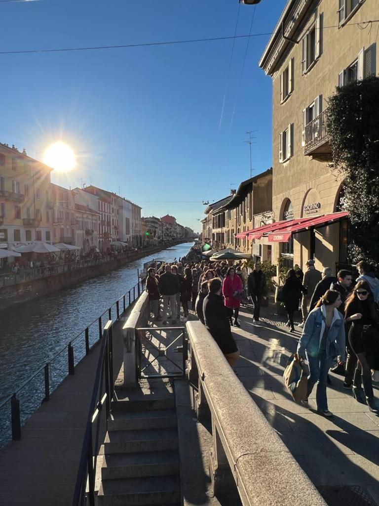 Modern Apartment in Navigli-Near Darsena & Bocconi photo 4