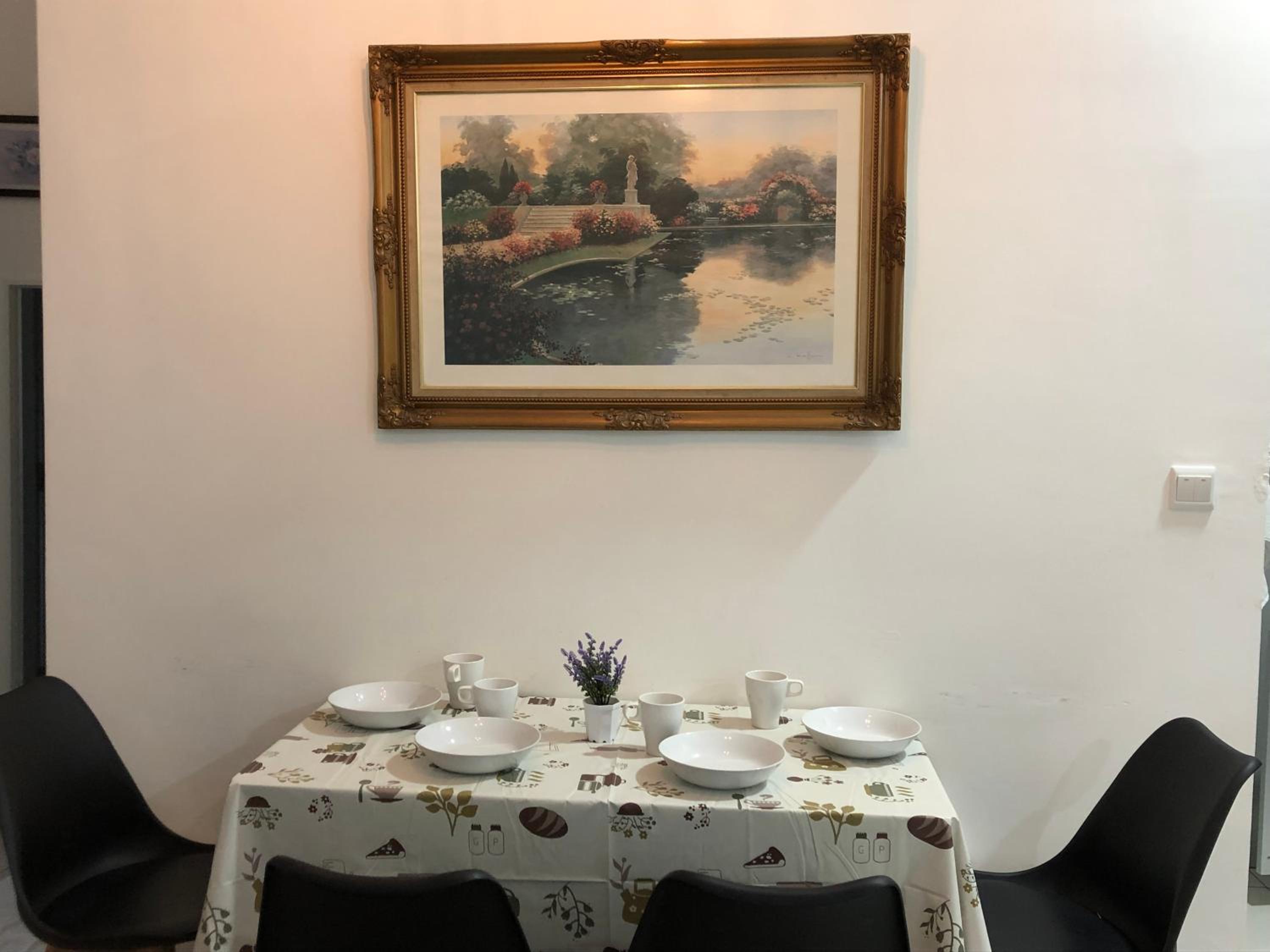 TR Residence 3R2B Serviced Apt 5-6pax HKL,IJN,PWTC KL