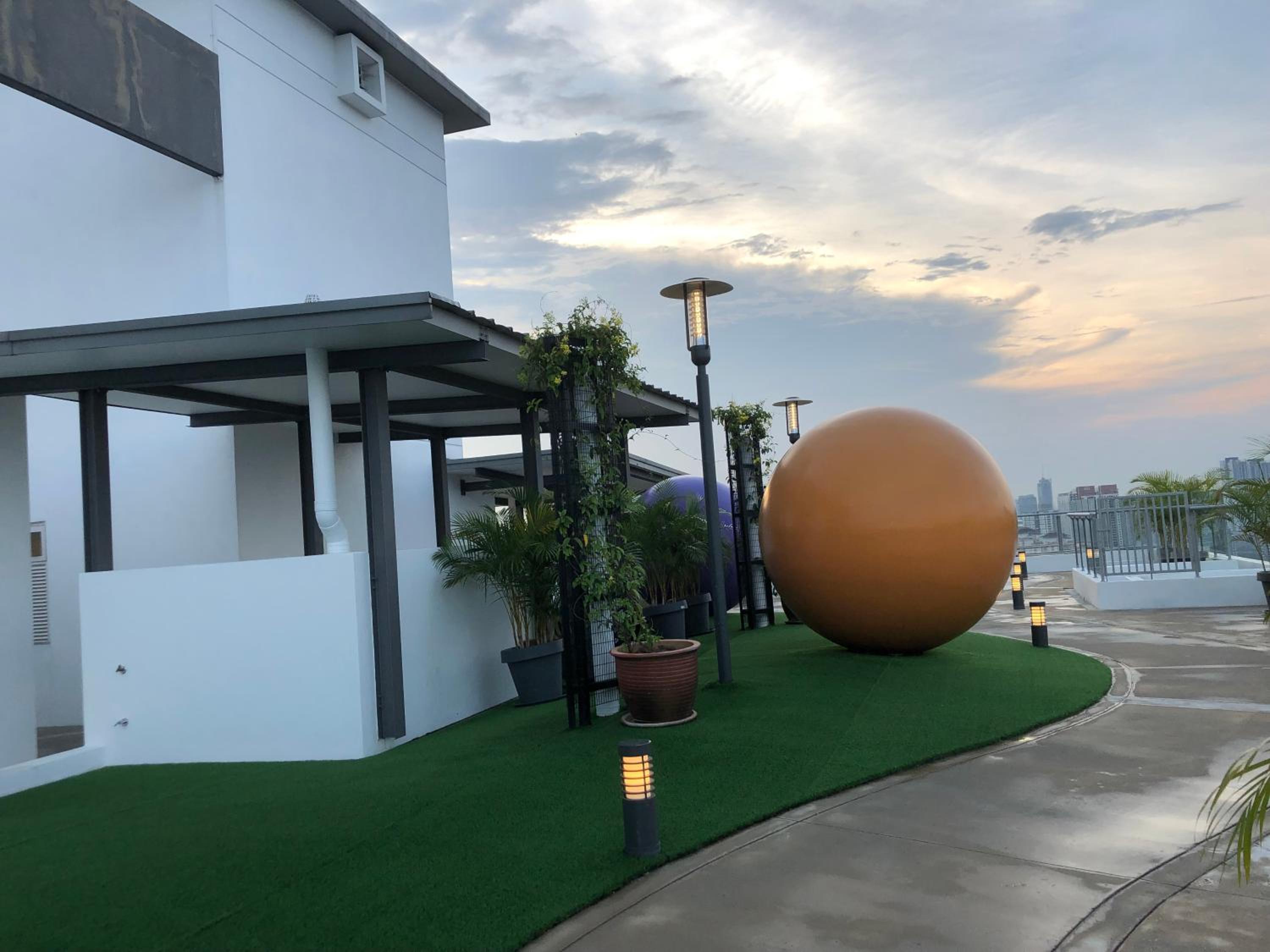 TR Residence 3R2B Serviced Apt 5-6pax HKL,IJN,PWTC KL