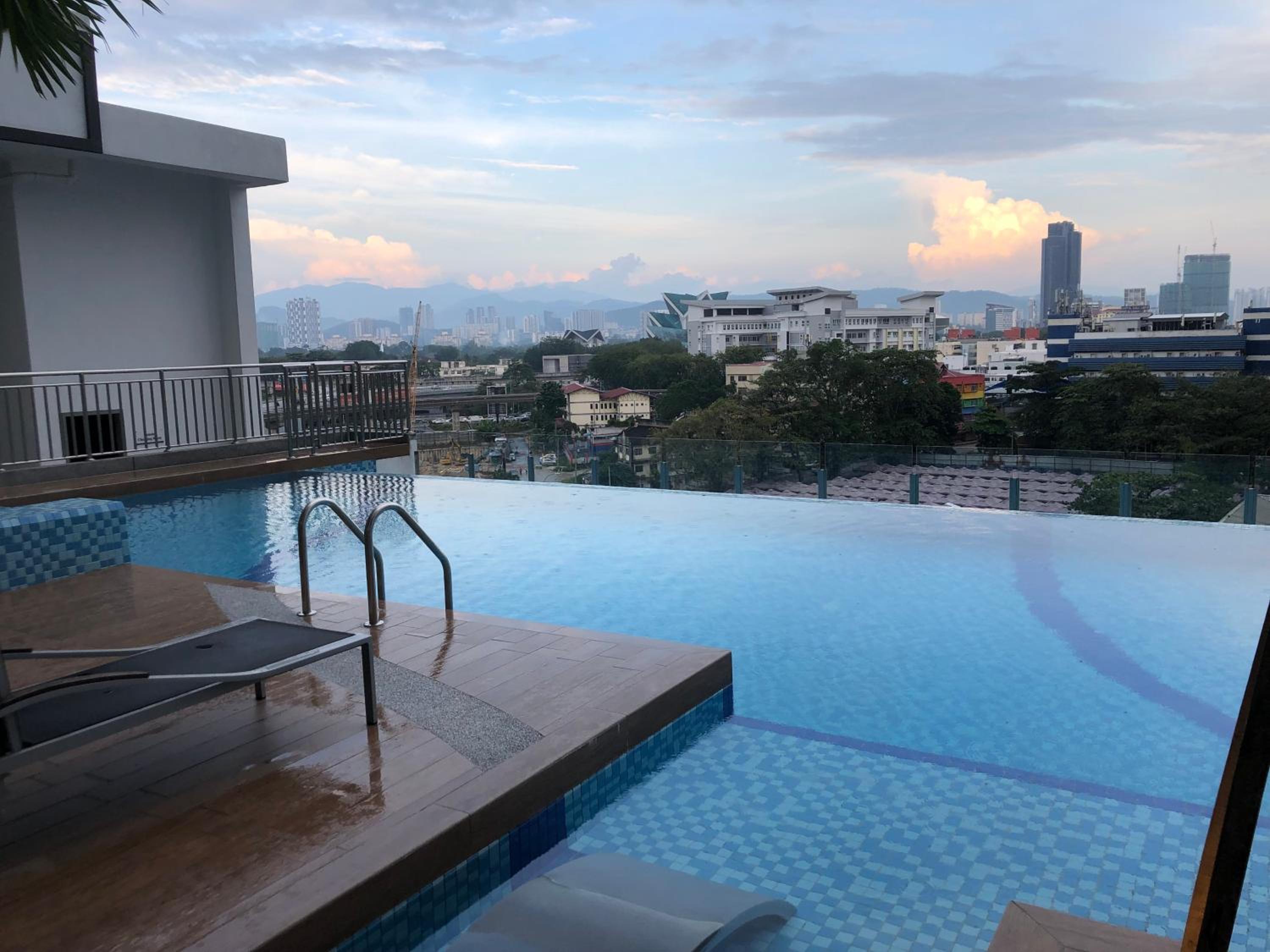 TR Residence 3R2B Serviced Apt 5-6pax HKL,IJN,PWTC KL