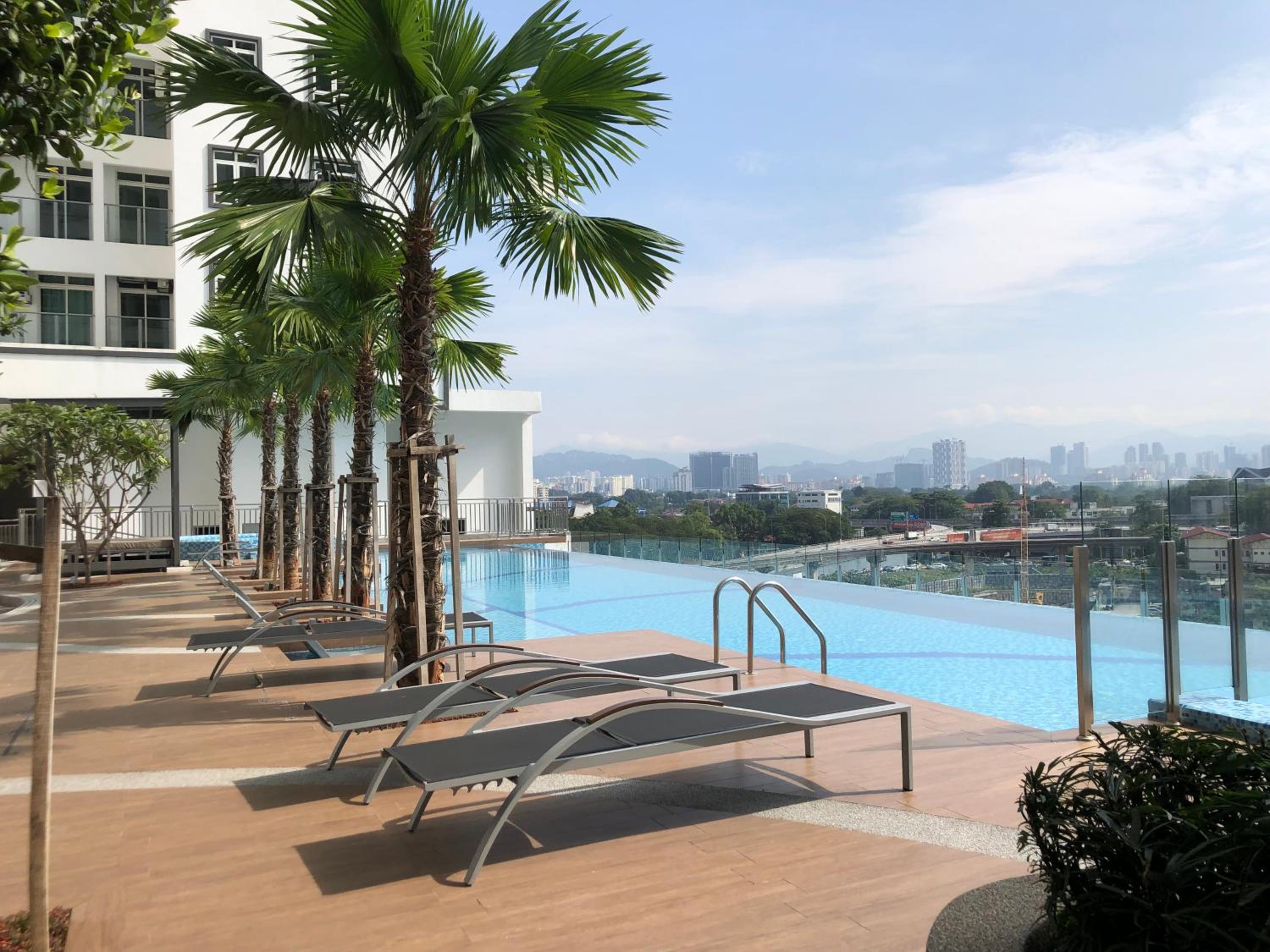 TR Residence 3R2B Serviced Apt 5-6pax HKL,IJN,PWTC KL