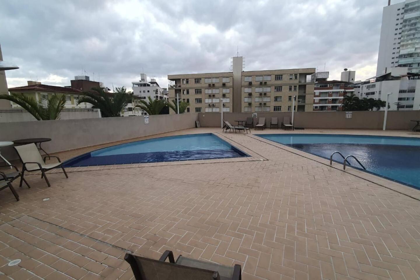 Apto Enseada Guarujá com Terraço Gourmet a 5 minutos da praia