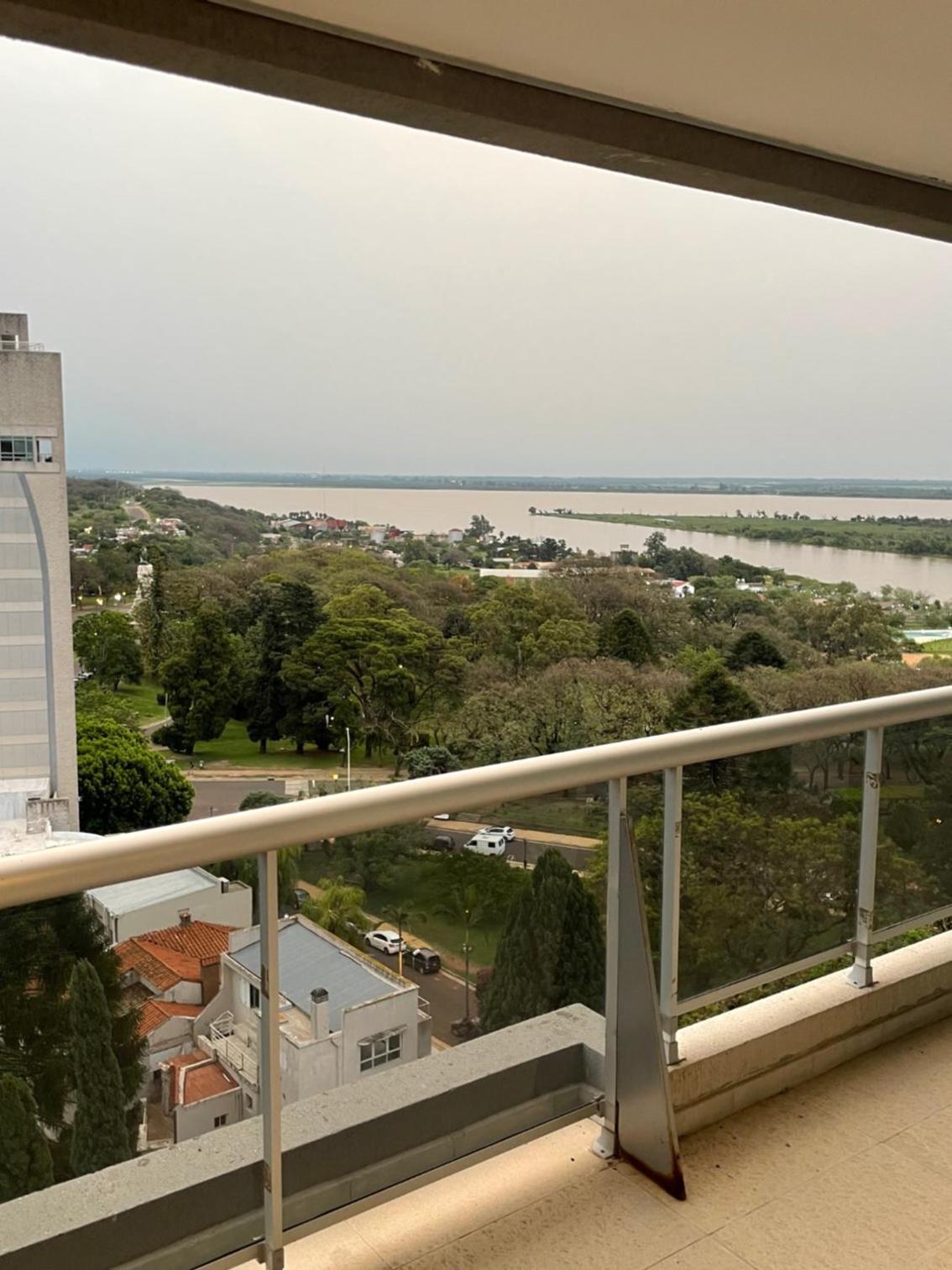 Habitación de Lujo con vista al Rio Parana