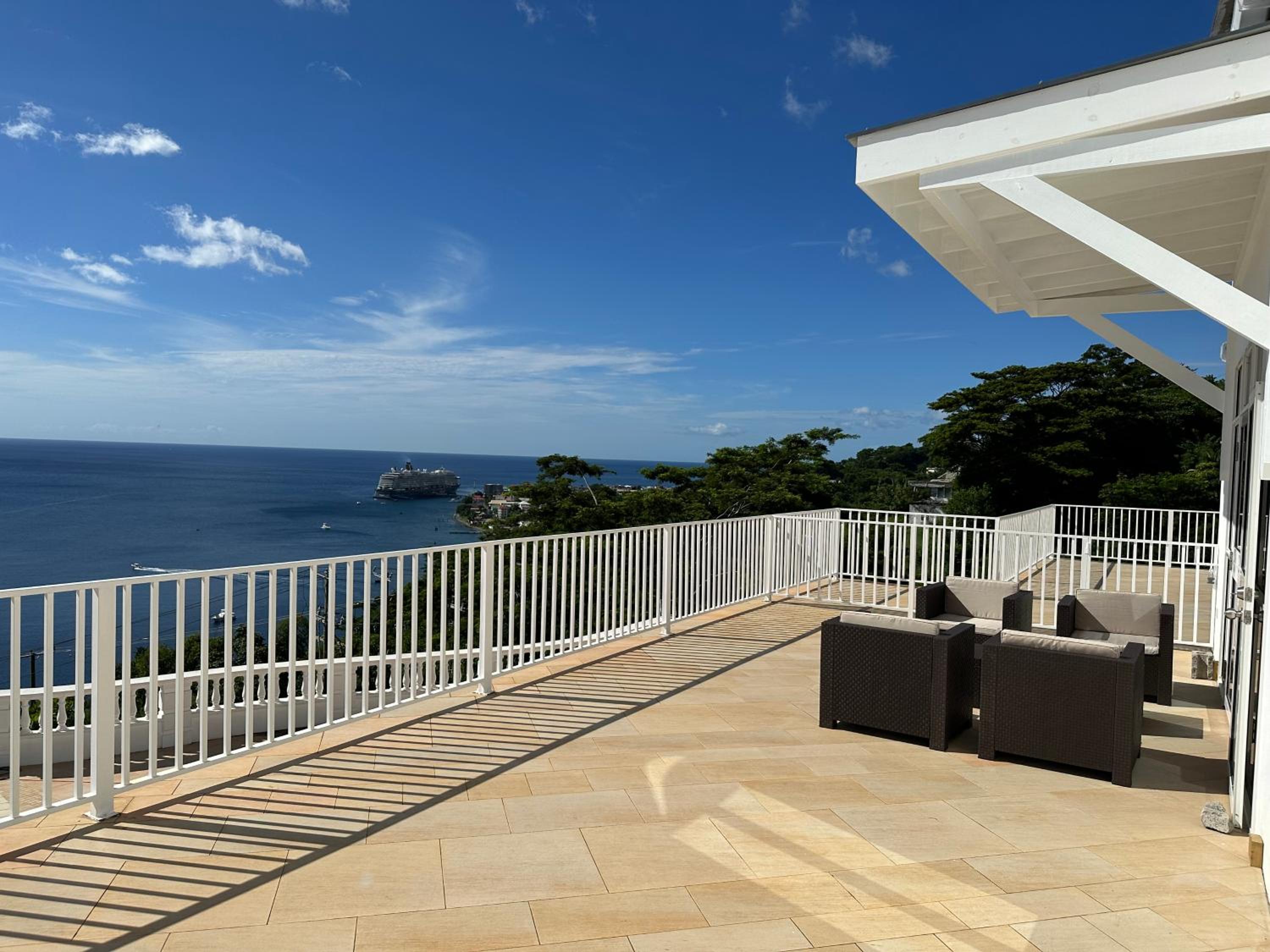 ElDorado Guesthouse & Car Rental