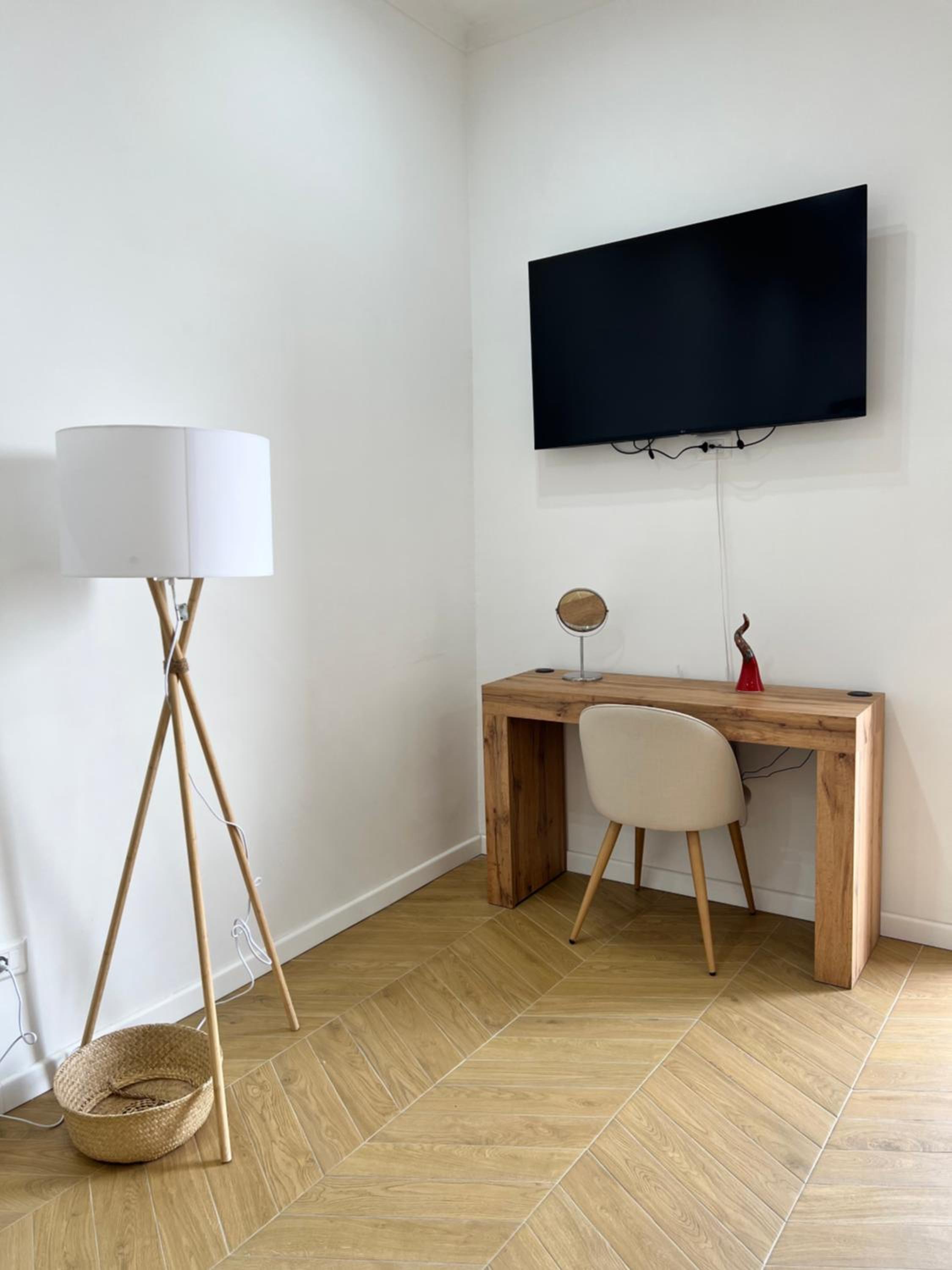 Gennarino Apartments - Panorama Suite with balcony and Urban Loft