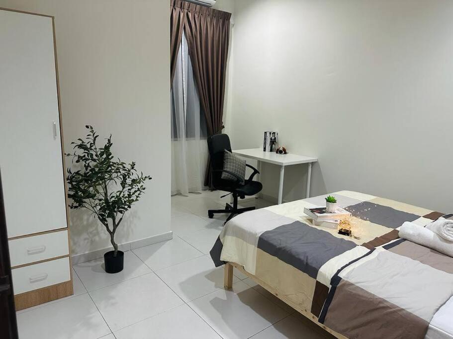 Kluang 4 bedrooms 4 bathrooms photo 6