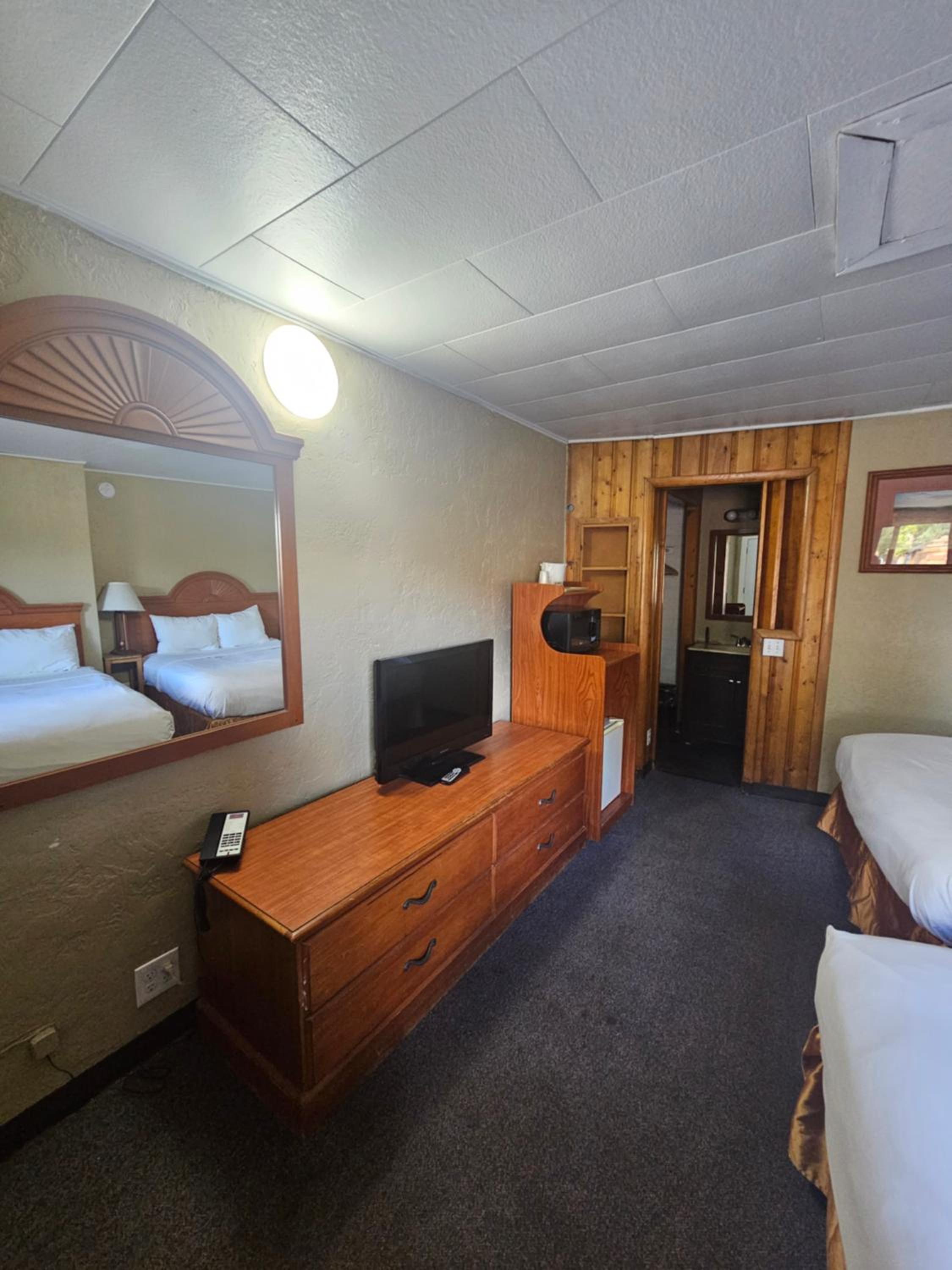 Redrock Country Inn
