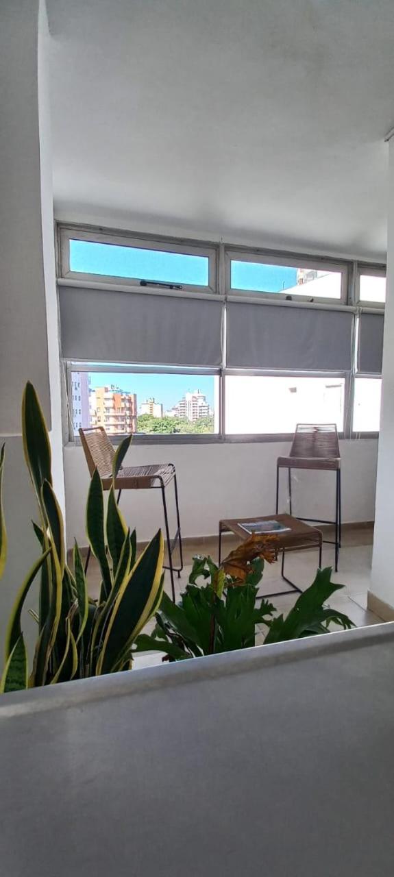 Departamento sobre la costanera