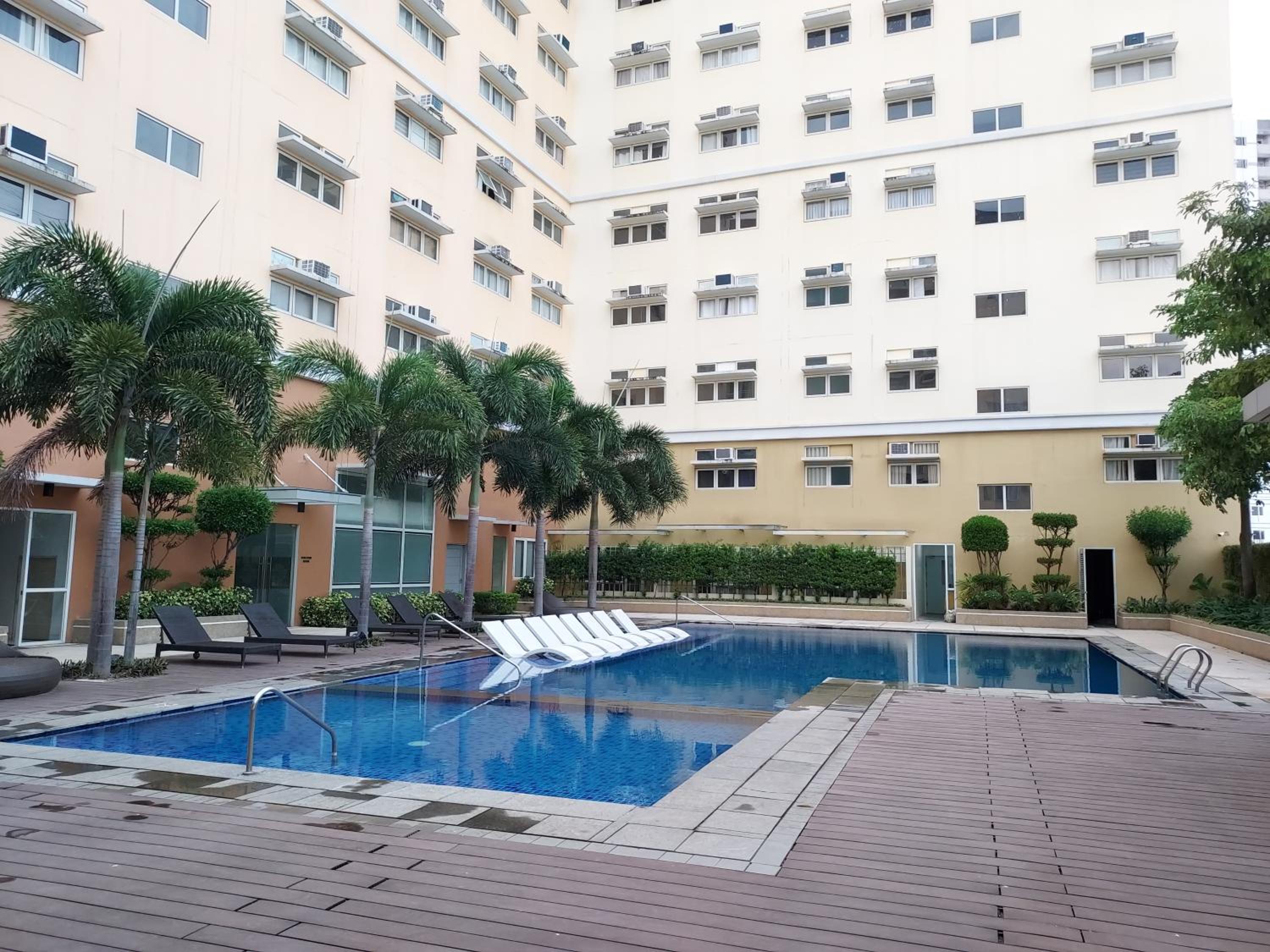Serenity Suites: Your tranquil gateway!
