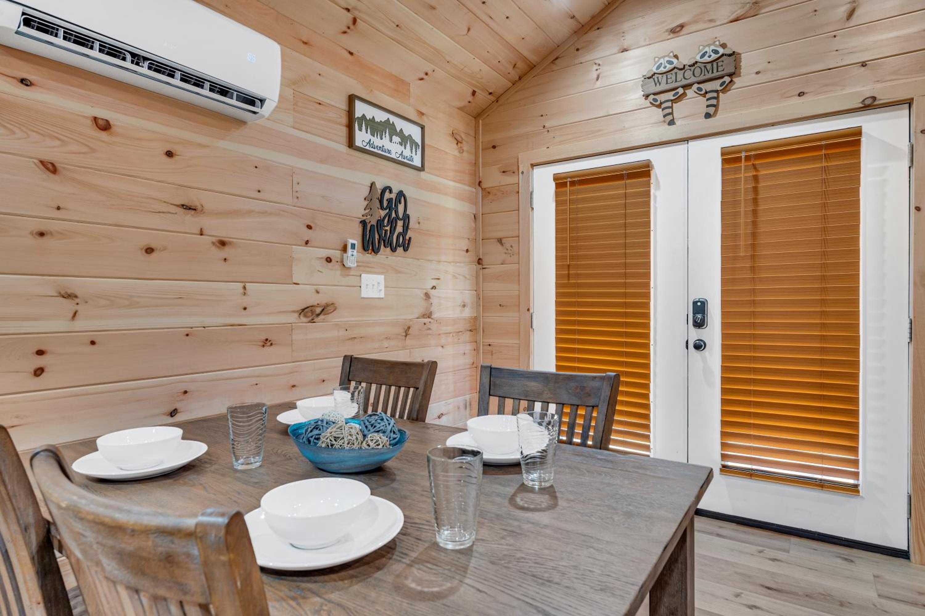 Getaway Cottage, Pickleball Court, Creek, WIFI, Mountain Views, WIFI