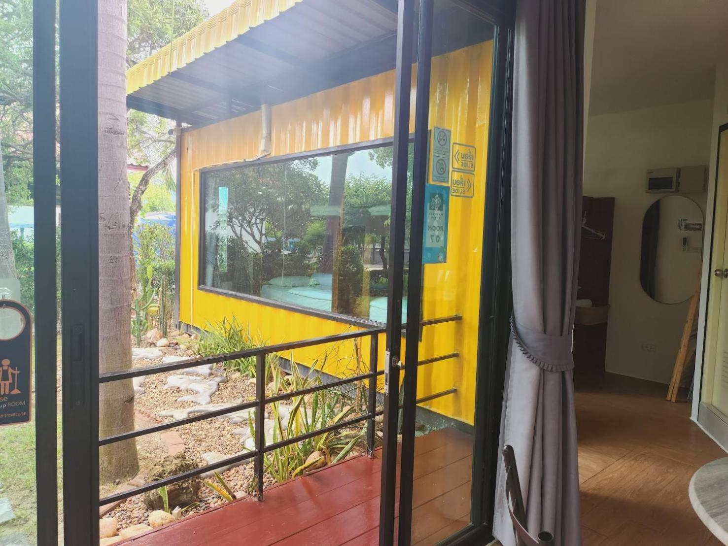 Beach Box at Pran
