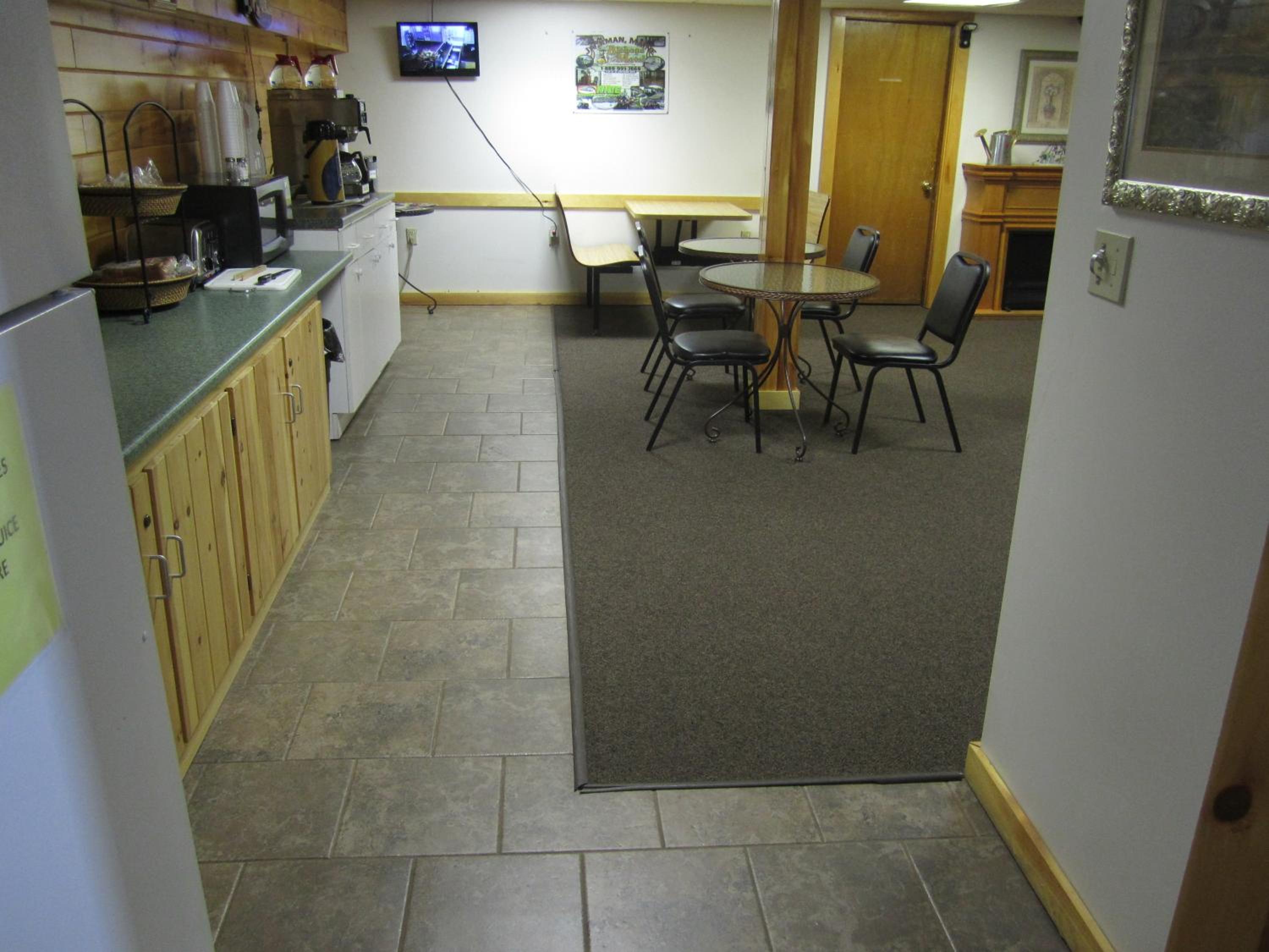 Bishops Country Inn Motel view 5