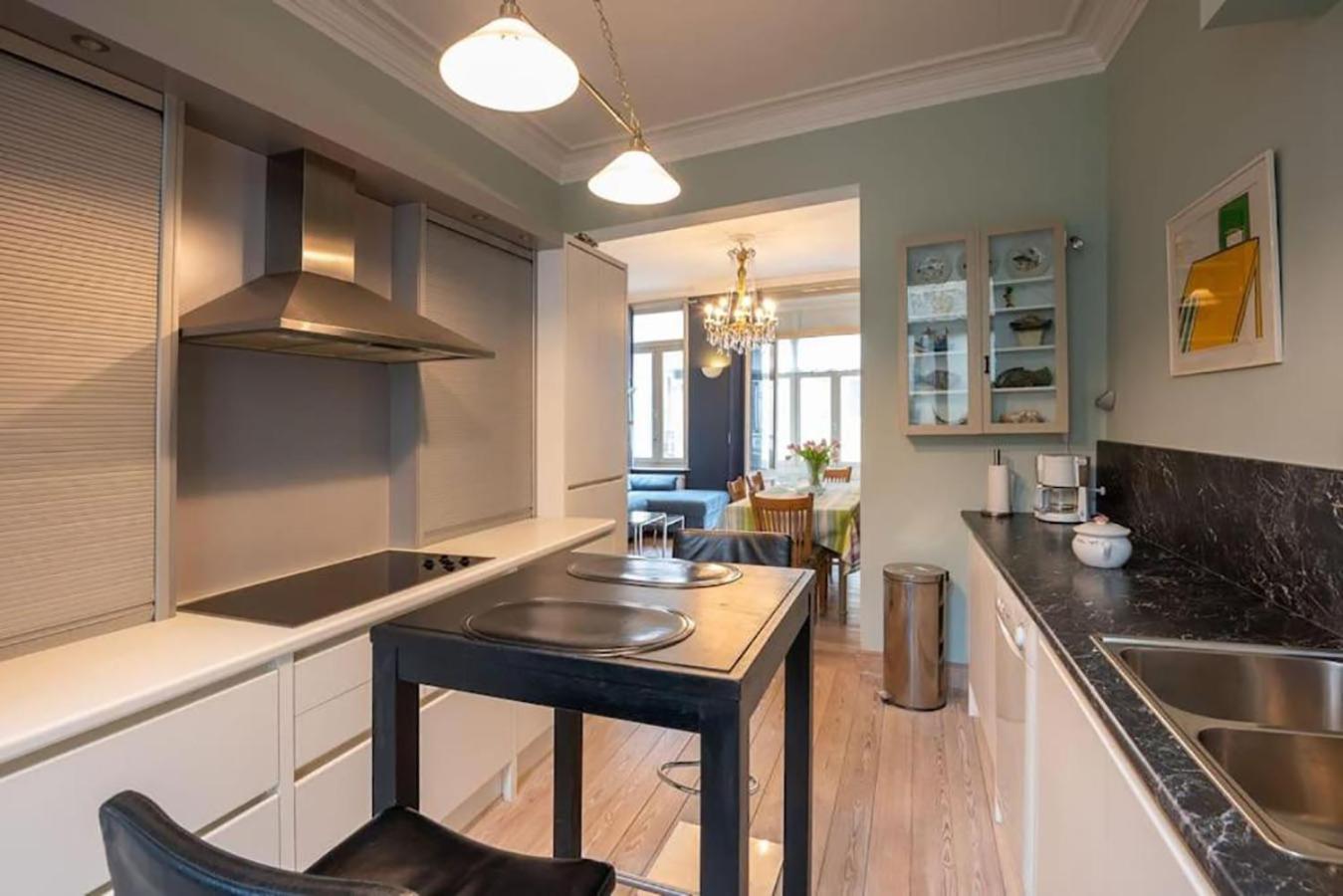 Spacious 7-Bed House in Oostende City