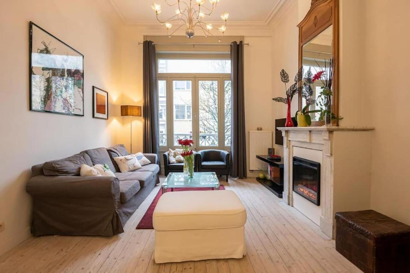 Spacious 7-Bed House in Oostende City