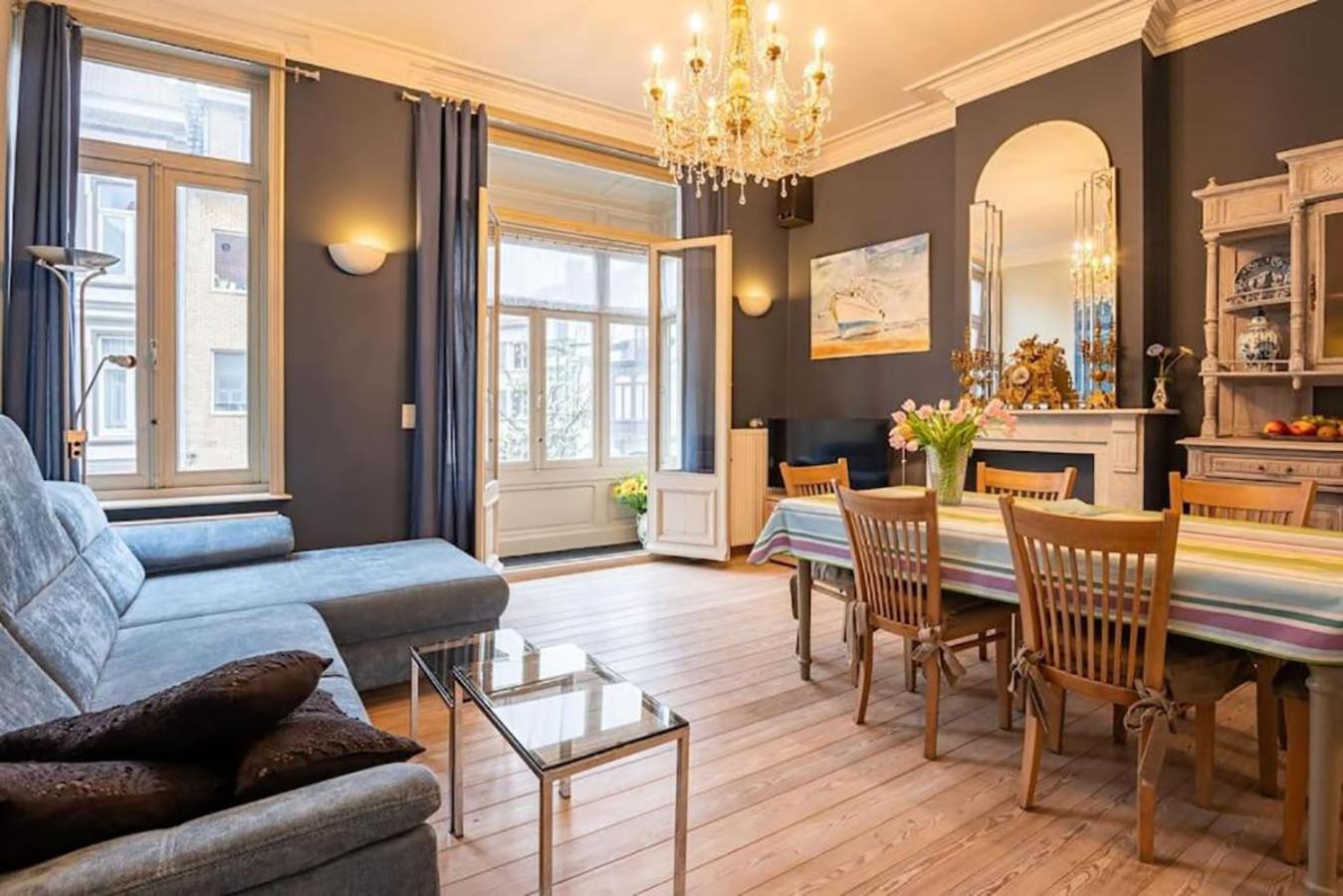 Spacious 7-Bed House in Oostende City