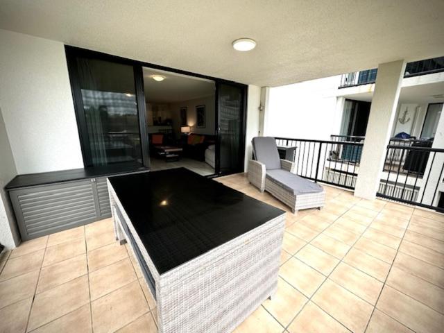 Serene 3BR Beachfront Retreat, Relax & Reconnect