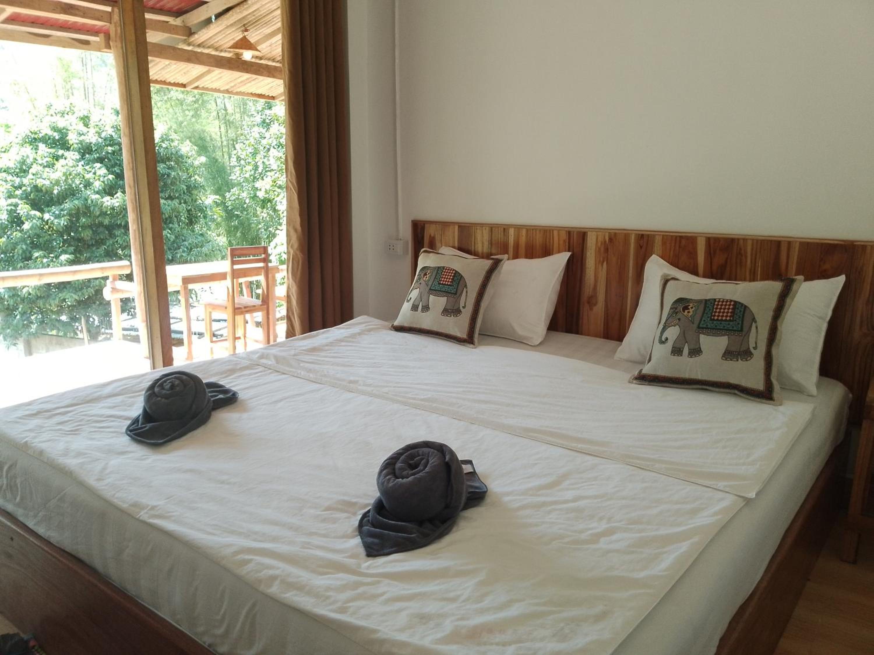 Meexok guesthouse view 2