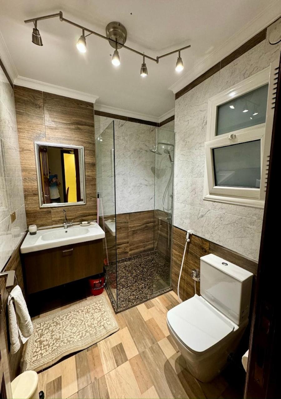 Riverfront Apartment 1
