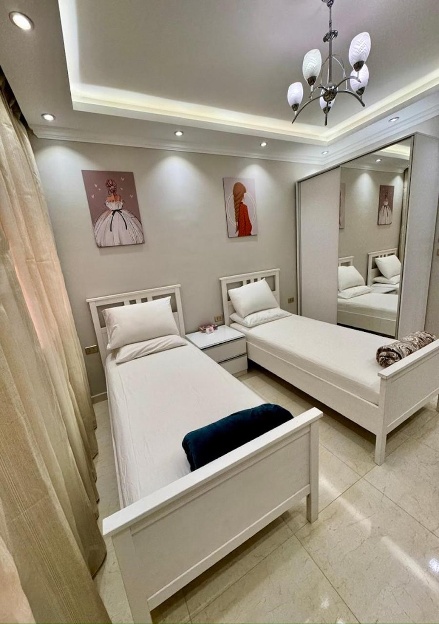 Riverfront Apartment 1