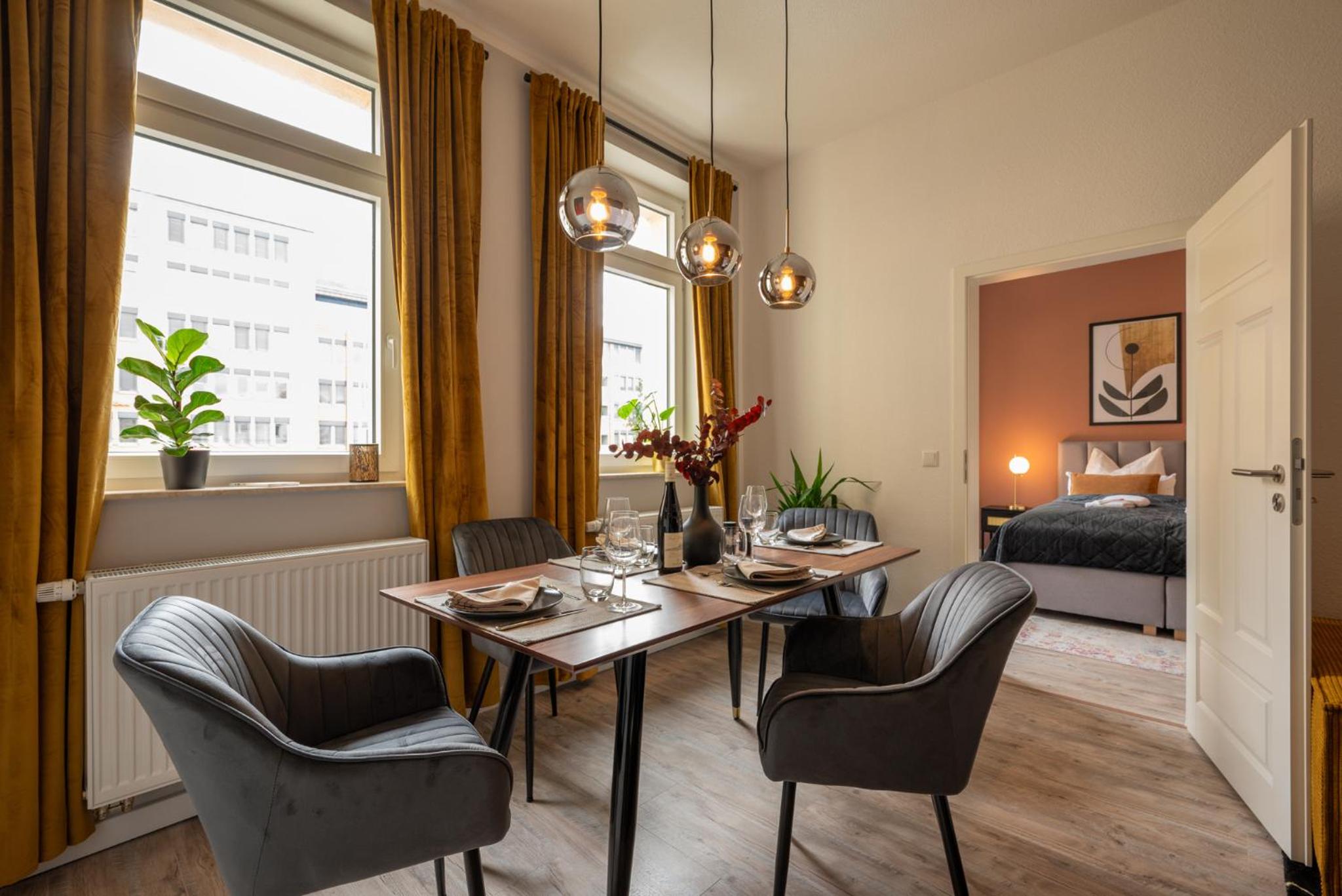 maremar - Design Apartment - Luxus Boxspringbett - Zentral - Küche - Arbeitsplatz - Highspeed WLAN
