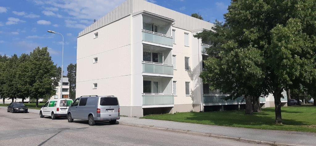 HUTTUNEN 3 - Ihqu kolmio loistavalla sijainnilla!