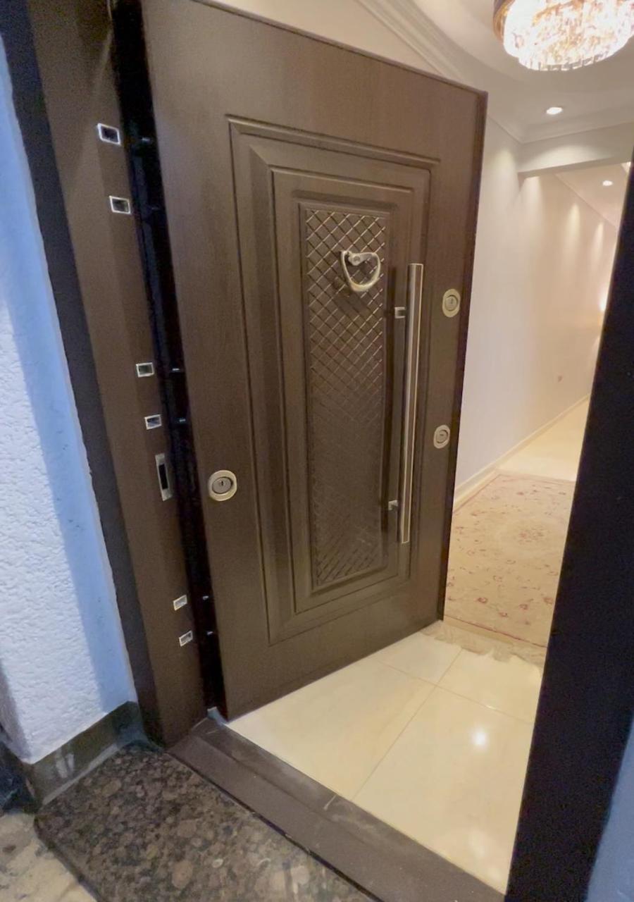 Riverfront Apartment 1