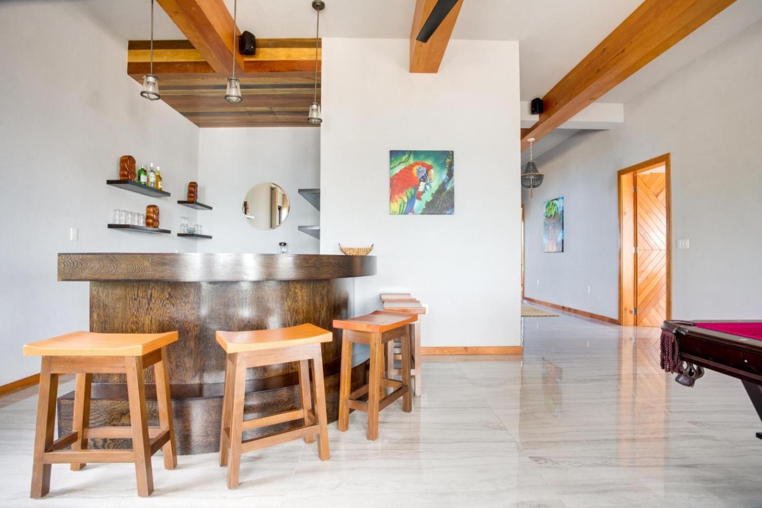 Island Time Gecko - Private Island Beachfront Villa 1 Min From Village