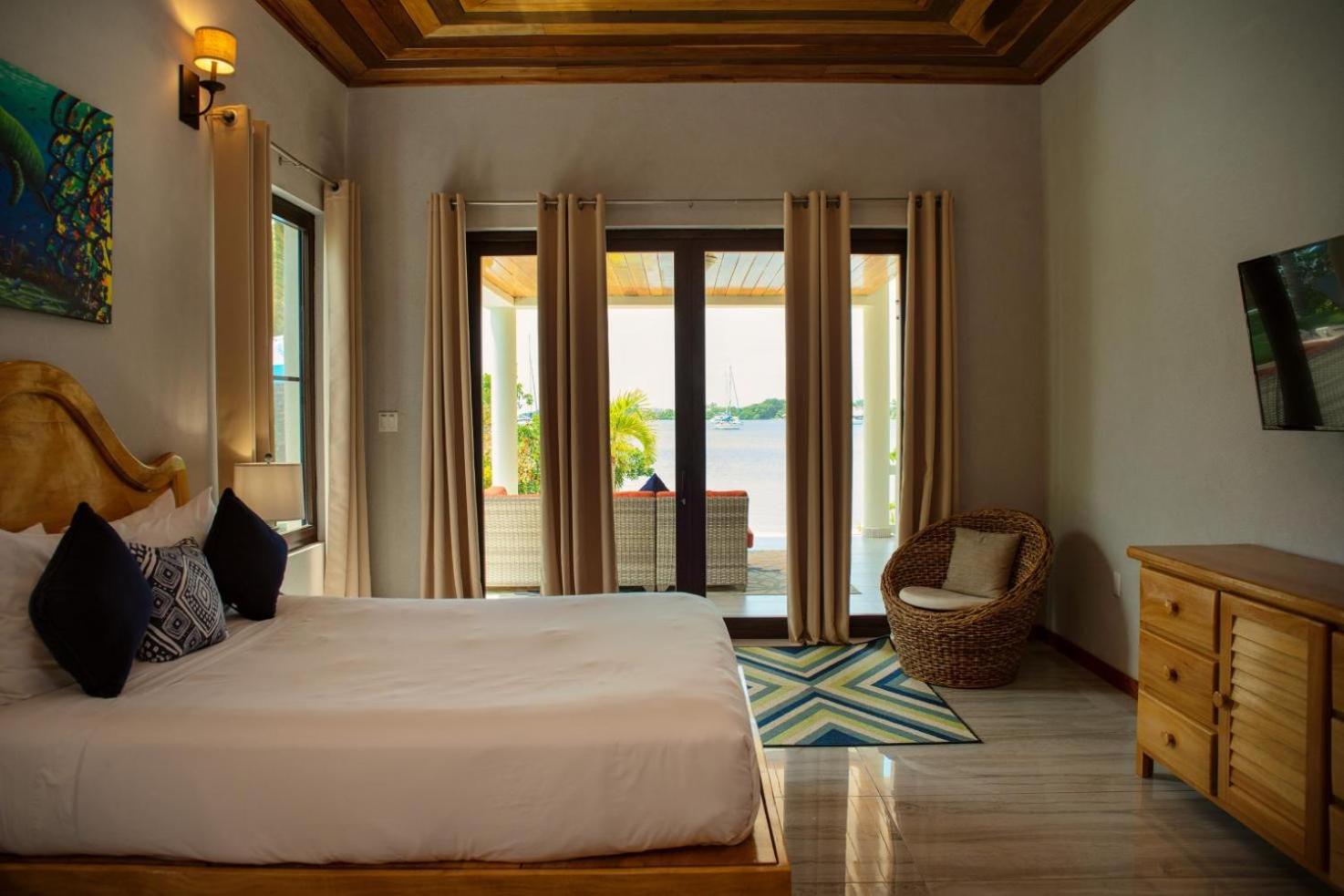 Island Time Gecko - Private Island Beachfront Villa 1 Min From Village