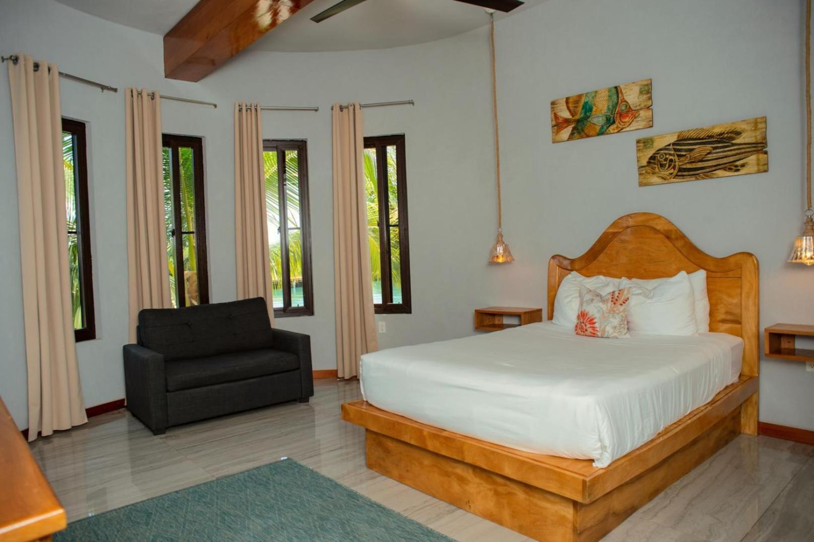 Island Time Gecko - Private Island Beachfront Villa 1 Min From Village