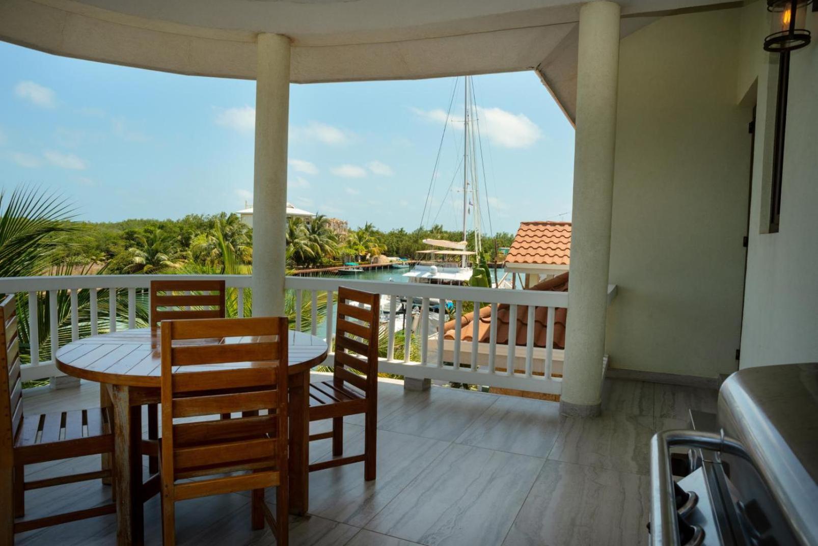 Island Time Gecko - Private Island Beachfront Villa 1 Min From Village