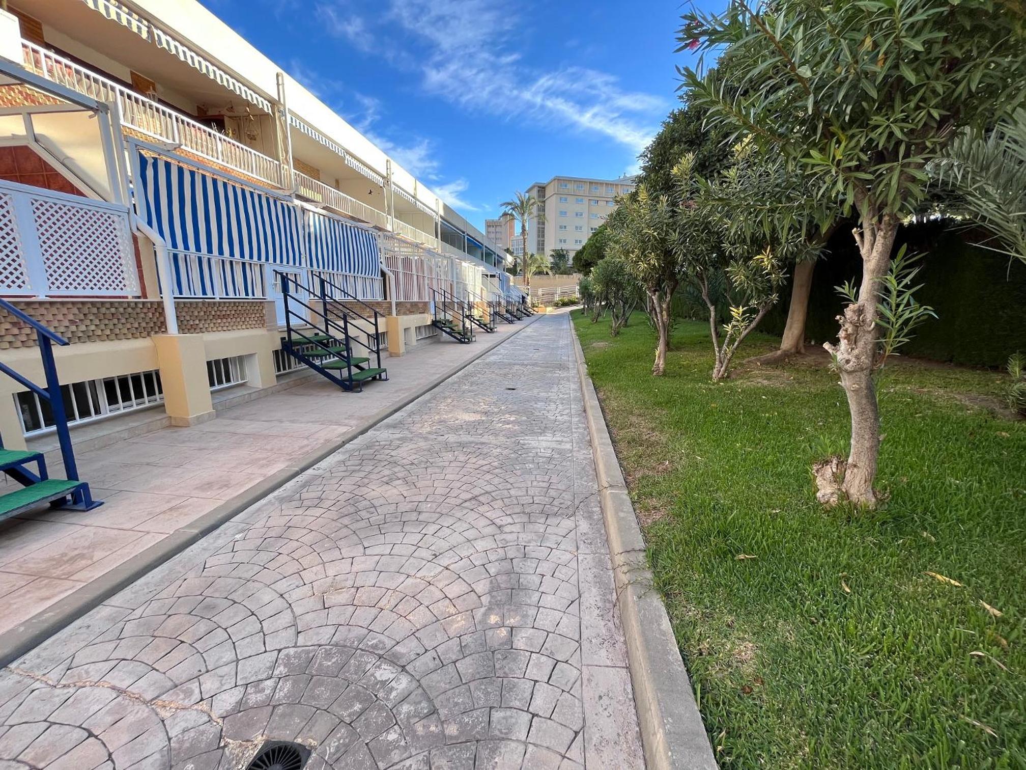 Apartamento con terraza en San Juan Playa