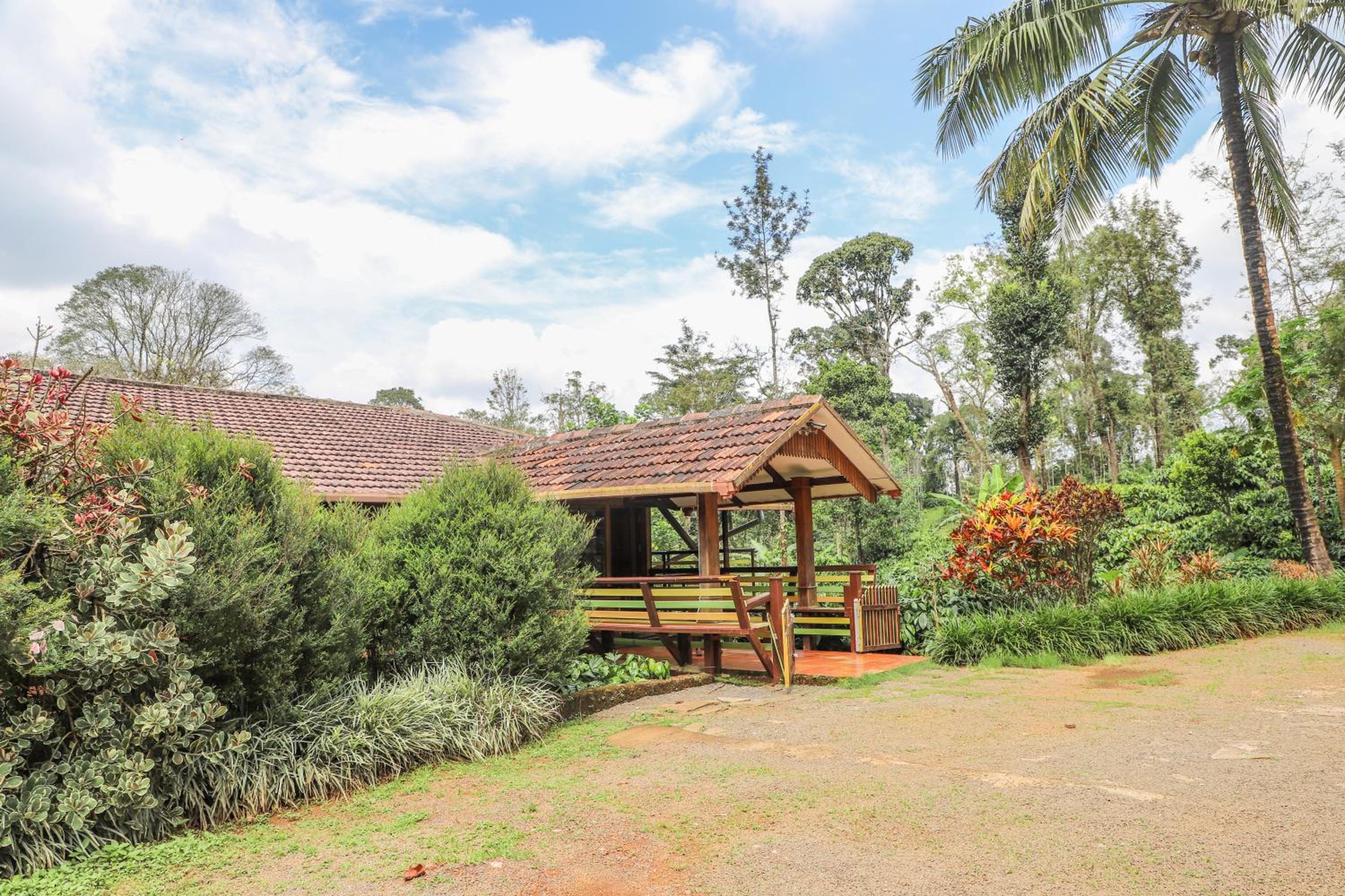 Xplore Indo - Glamping Villa view 3