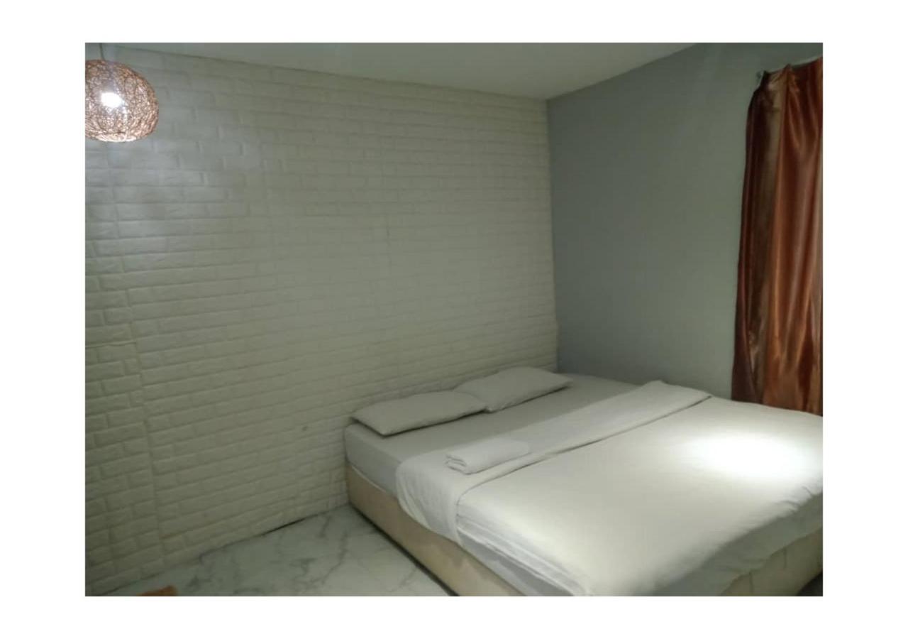 EXPRESS OYO HOTEL