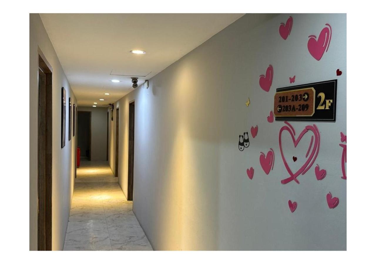 EXPRESS OYO HOTEL