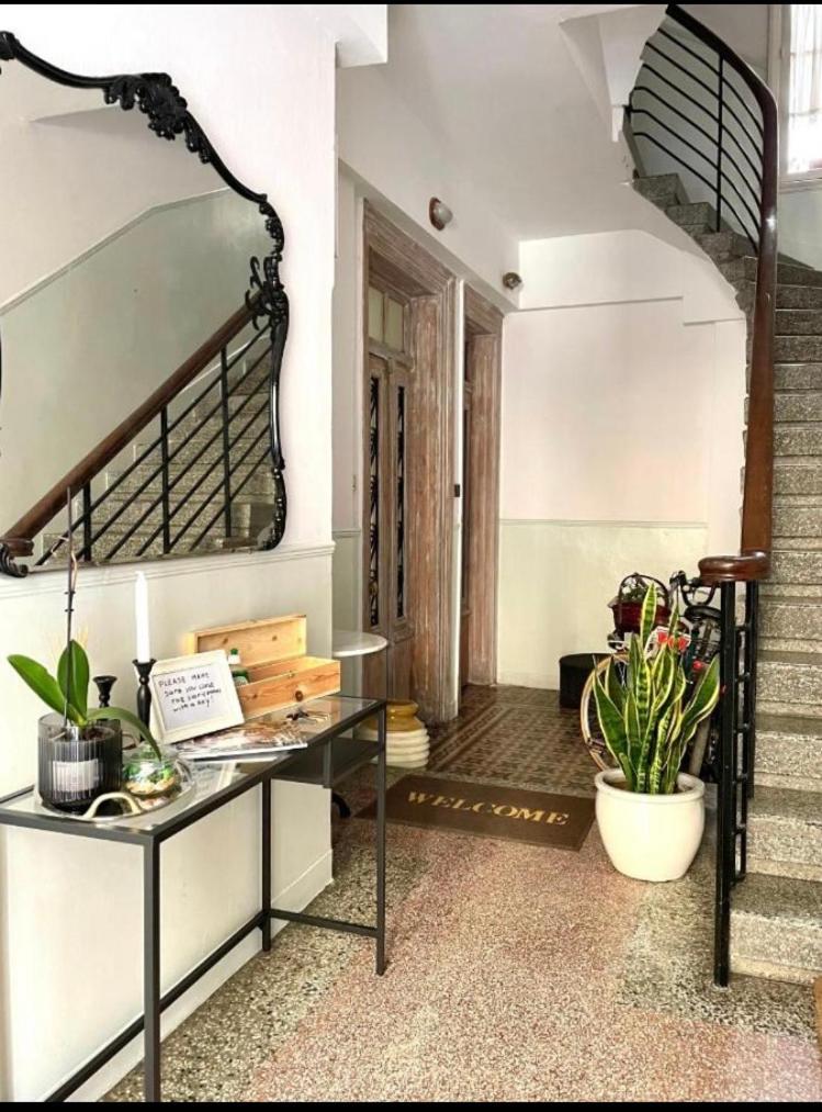 Konstantinos's Luxury vintage apartment view 2